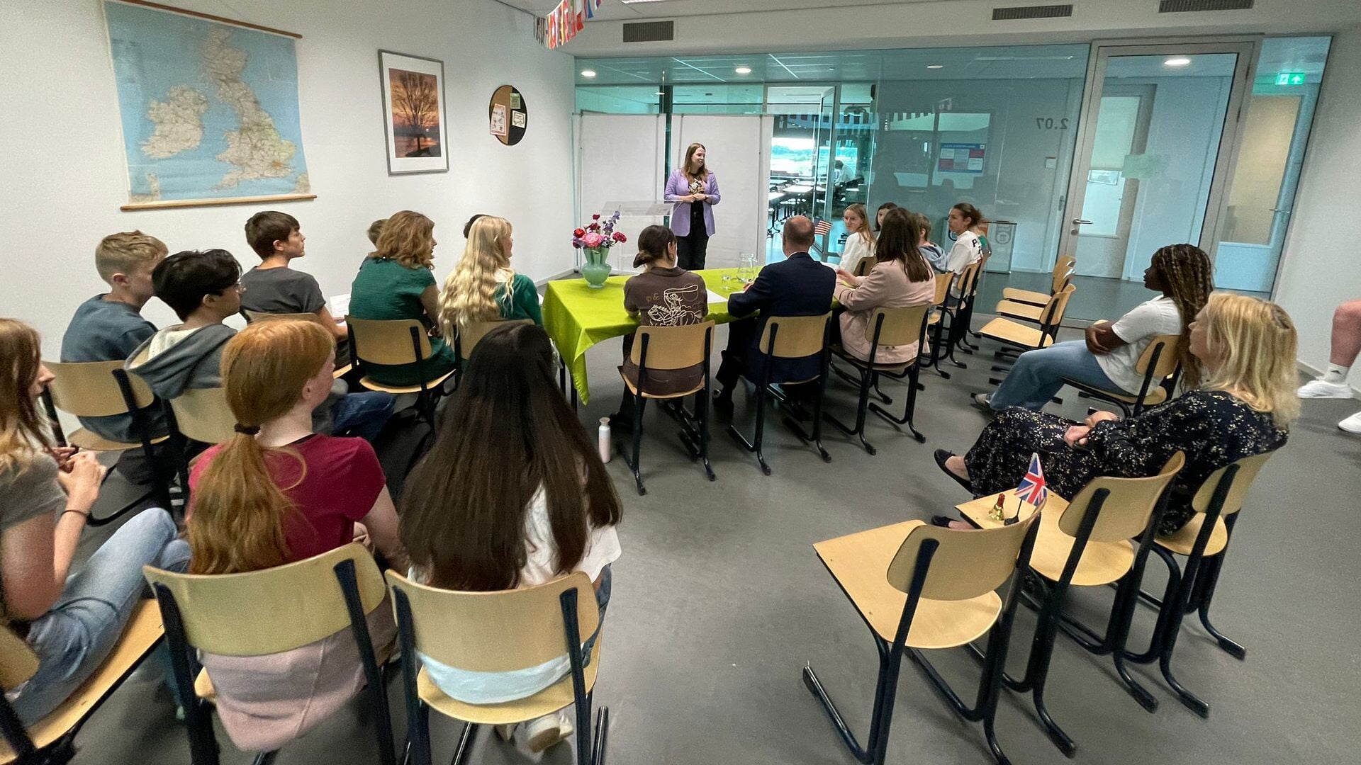 Middelbare scholieren bestrijden elkaar op ‘Regional Speaking Contest’