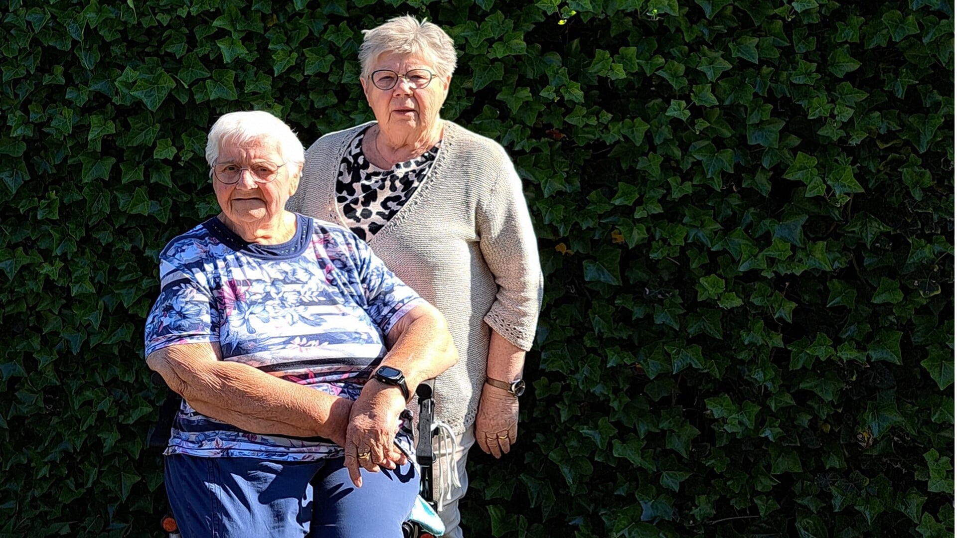 Tafeltje Dekje is het kindje van deze twee dames