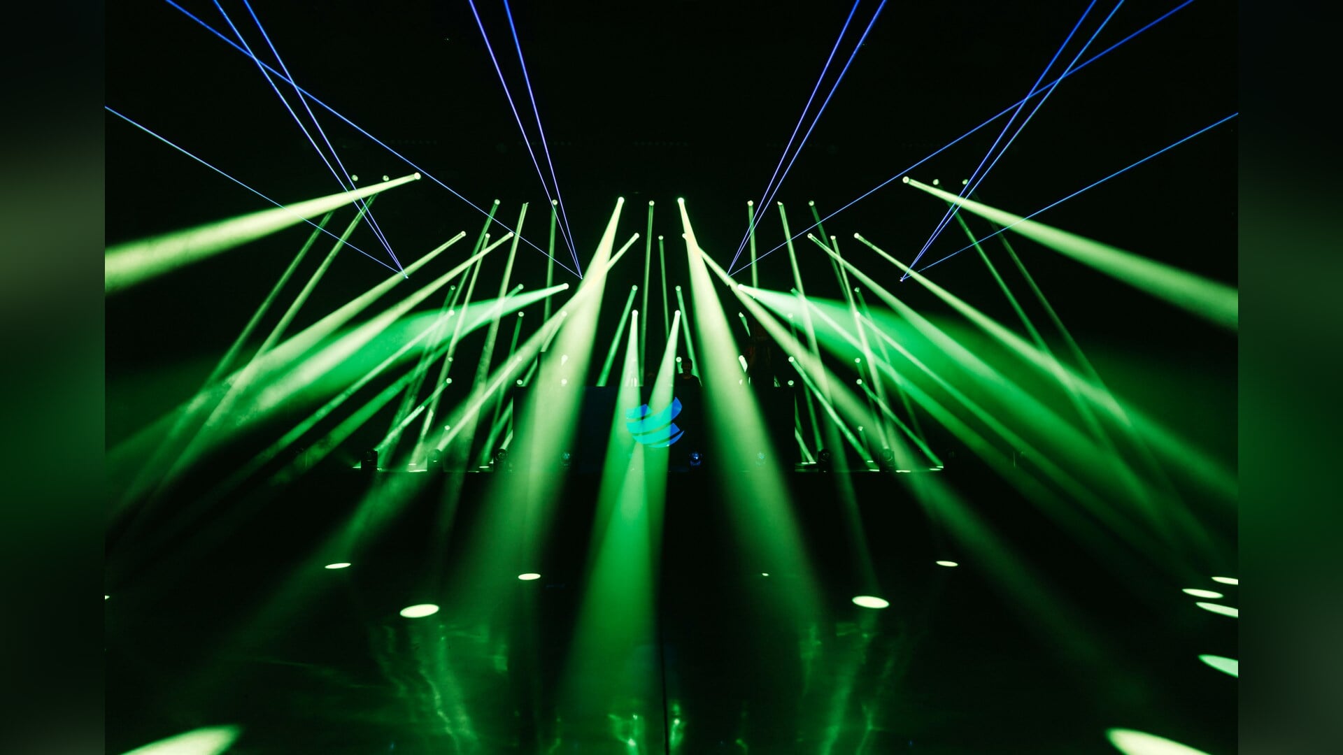 Lichtshow ‘Kanaal in Beweging’ viert 90 jaar TRV Tubantia en Twentekanaal