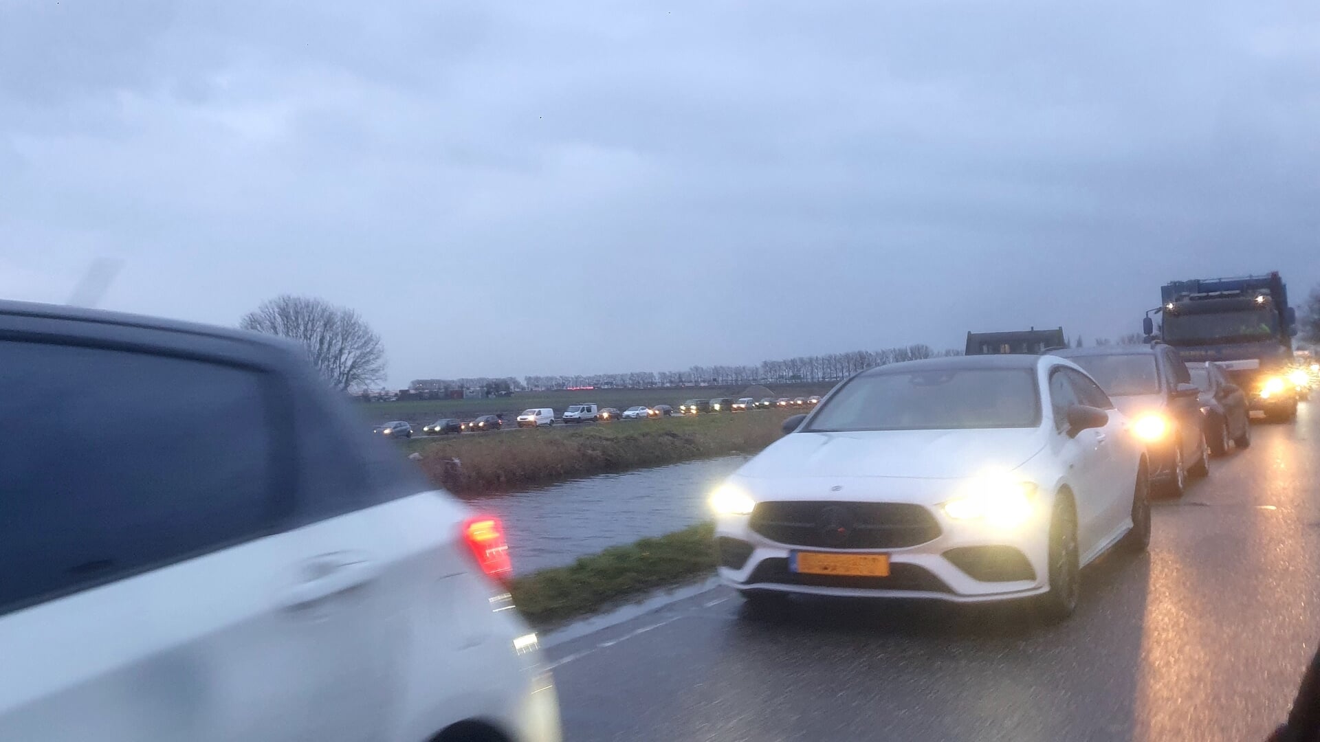 Aansluiten op Bredeweg, Moerkapelse Zijde en Noordeinde na ongeluk A12