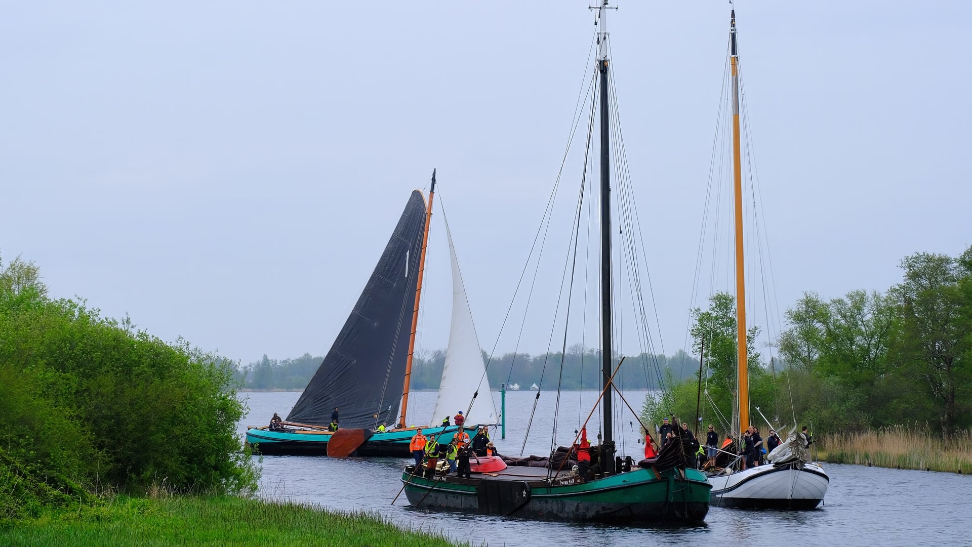 26e Interfloor Mattenschippersrace: Maritieme Traditie en Sportief Spektakel in Blokzijl