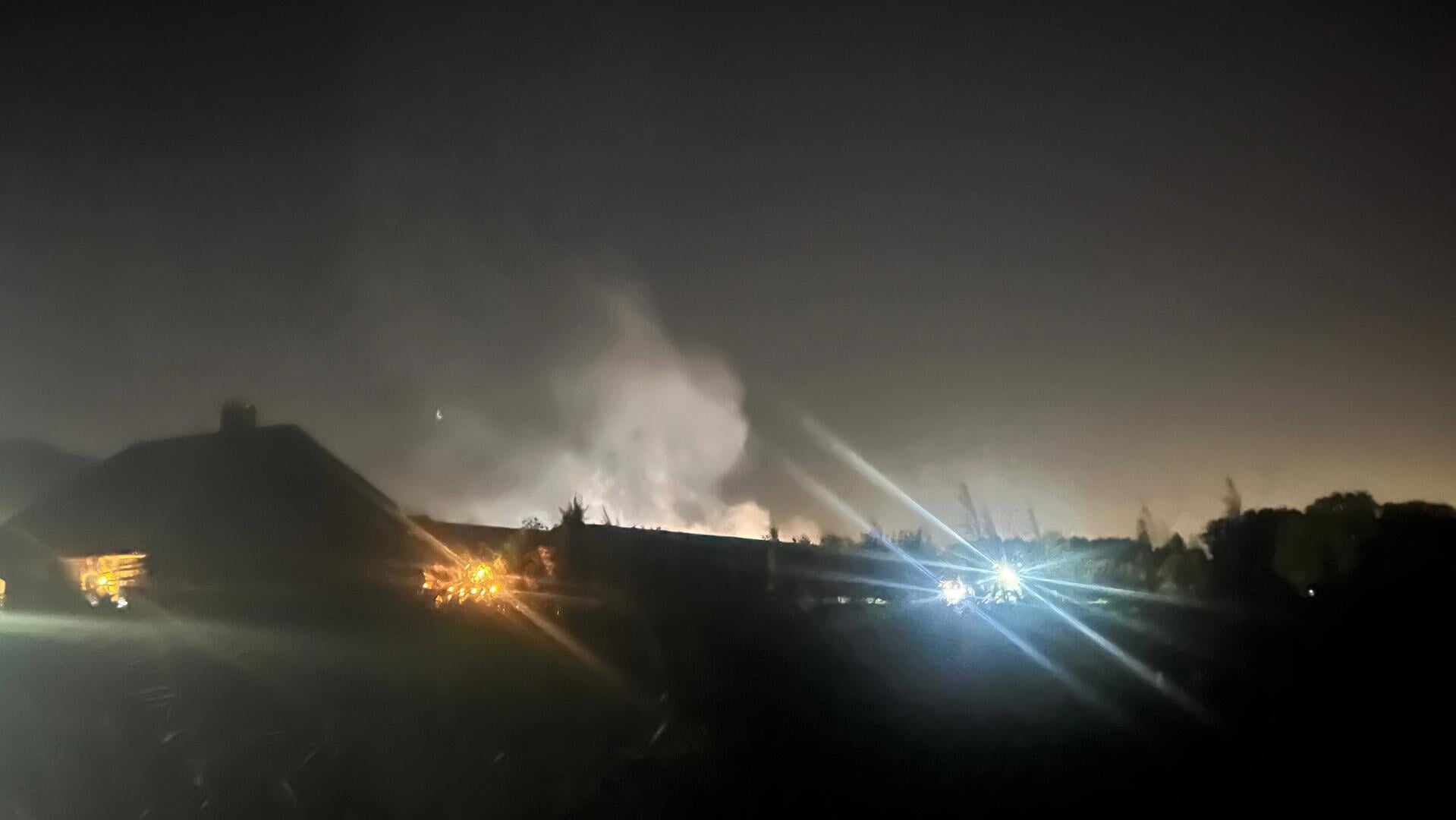 Meerdere hooibalen in brand op boerderij in Zijtaart