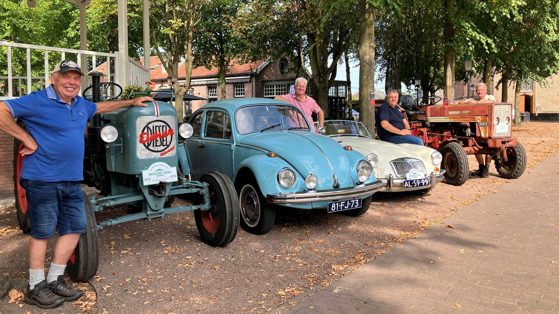 Alles wat ‘minimaal vijftig jaar oud is en wielen heeft’ staat zondag op De Brink