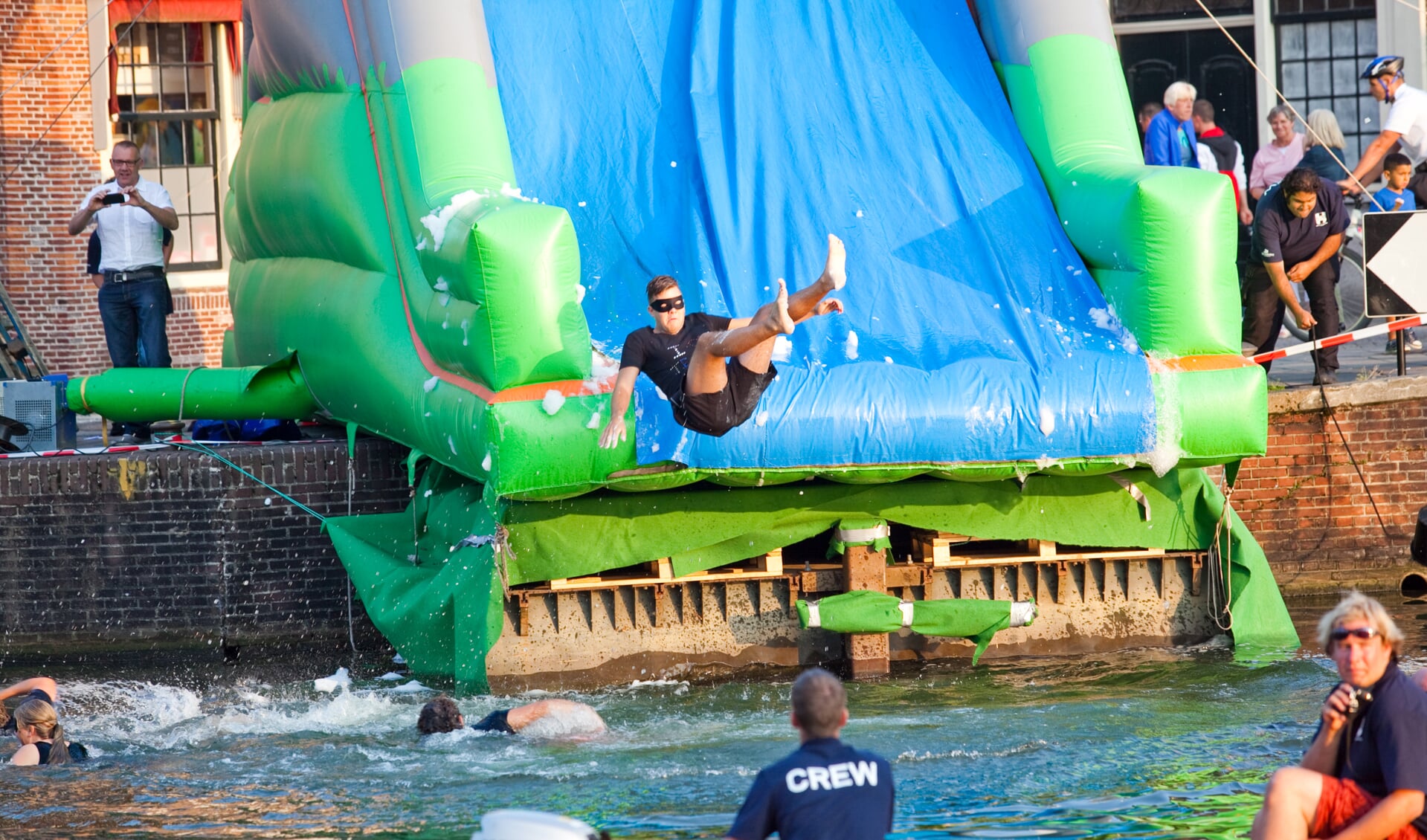 Wild Water Race keert terug op S&B-feest | Al het nieuws uit Weesp