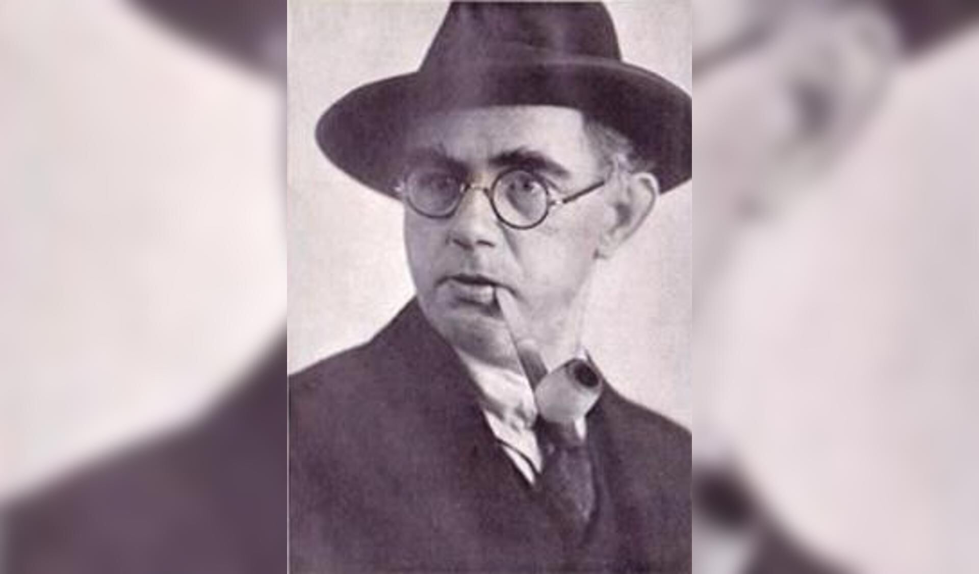 Gedenkteken voor schrijver A.M. de Jong en sportpark De Brombeer - Al ...