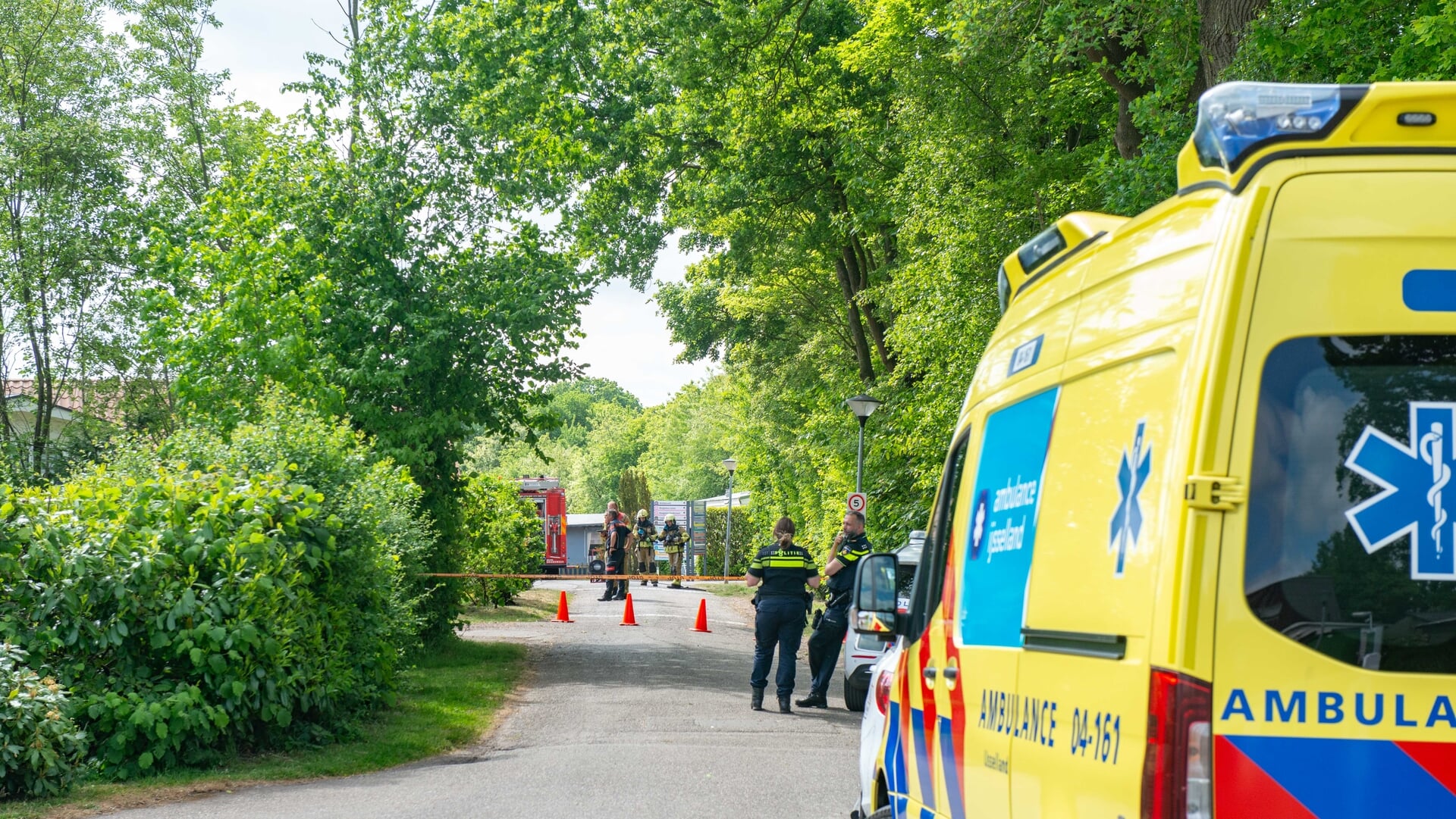 Zwembad ontruimd en camping afgezet wegens ongeval met gevaarlijke stoffen Paasloo
