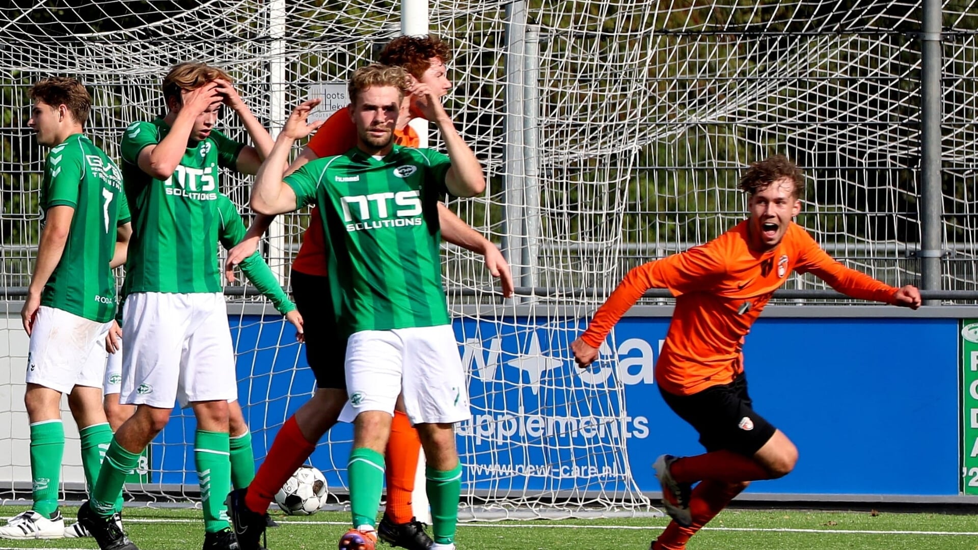 2B: Doelpunten in absolute slotfase bij Avesteyn en Berghem Sport, volle buit voor HVCH