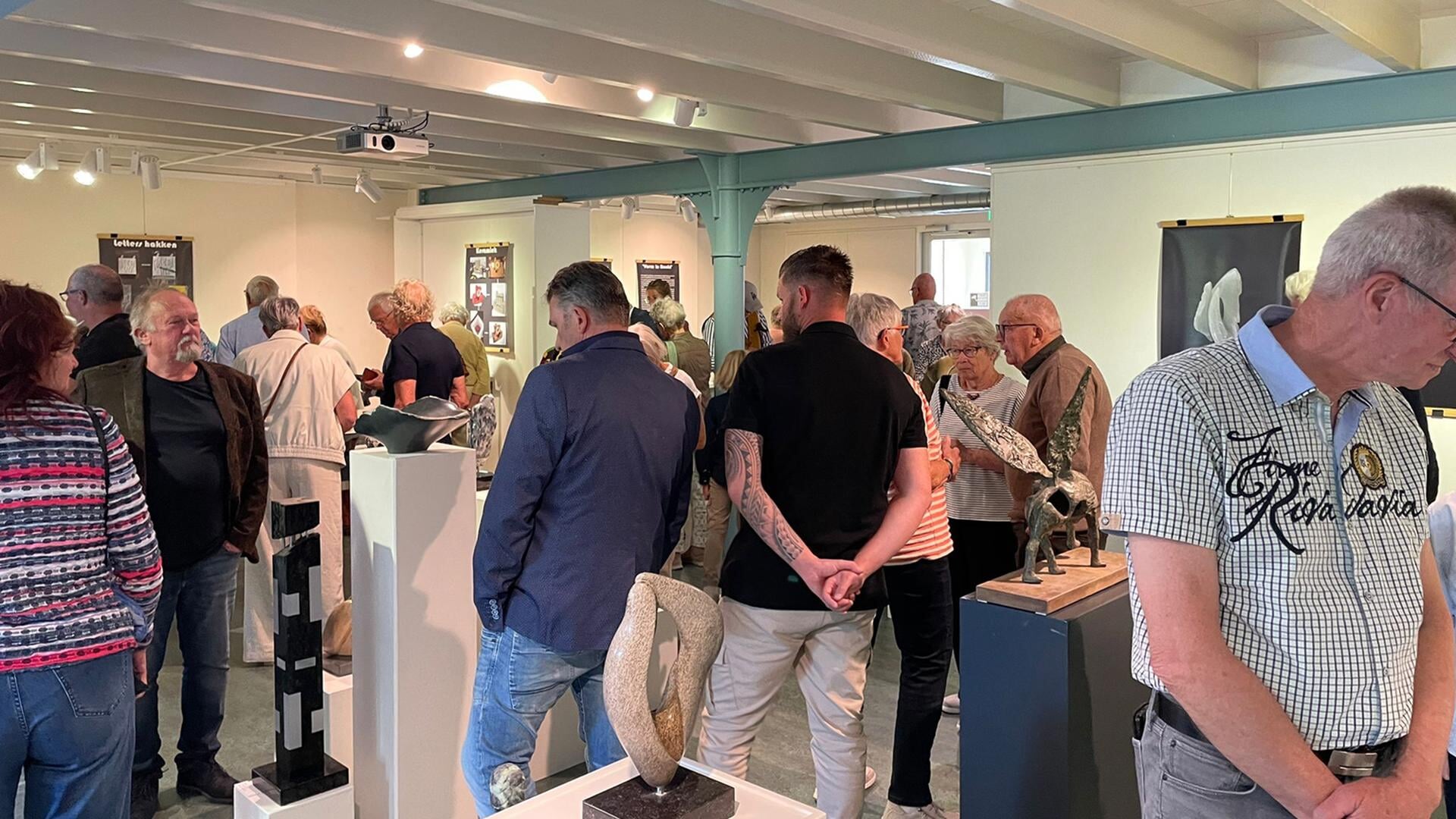 Indrukwekkende expositie Beeldhouwersgilde geopend