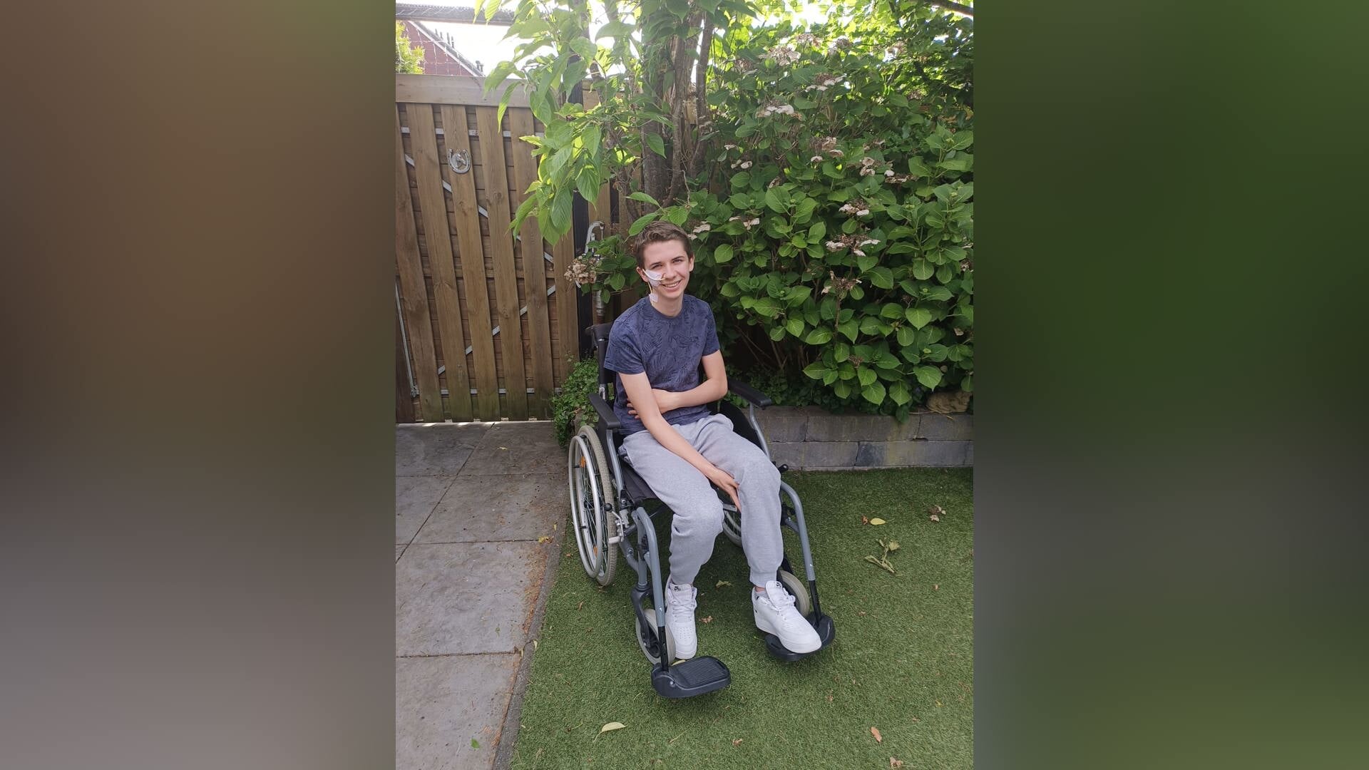 Tijn (16) zoekt hulp voor levensreddende operaties: ‘Vetrouw op je gevoel, wat een ander ook zegt’