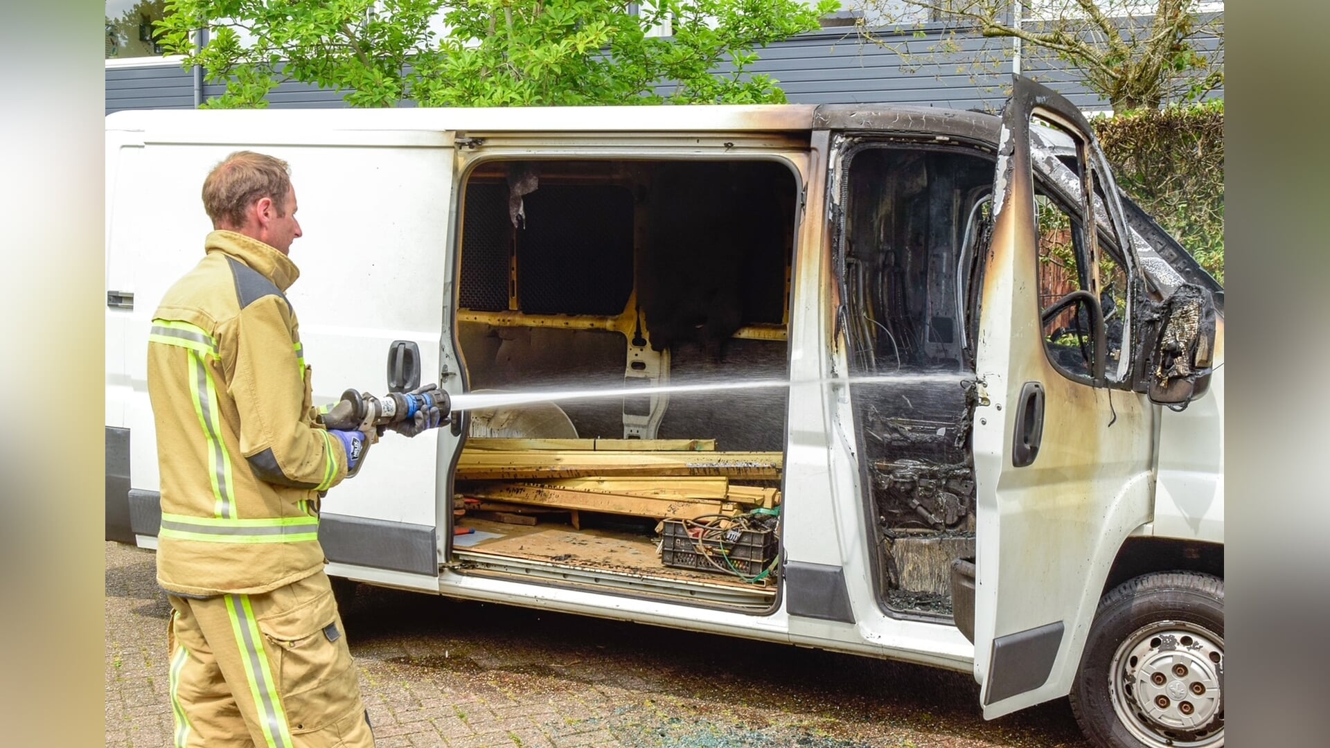 Bestelbus uitgebrand in Havelte