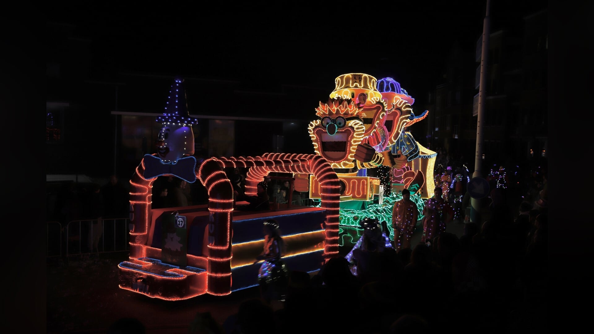 ‘Paradepaardjes’ van Lichtjesoptocht Boxmeer in gevaar