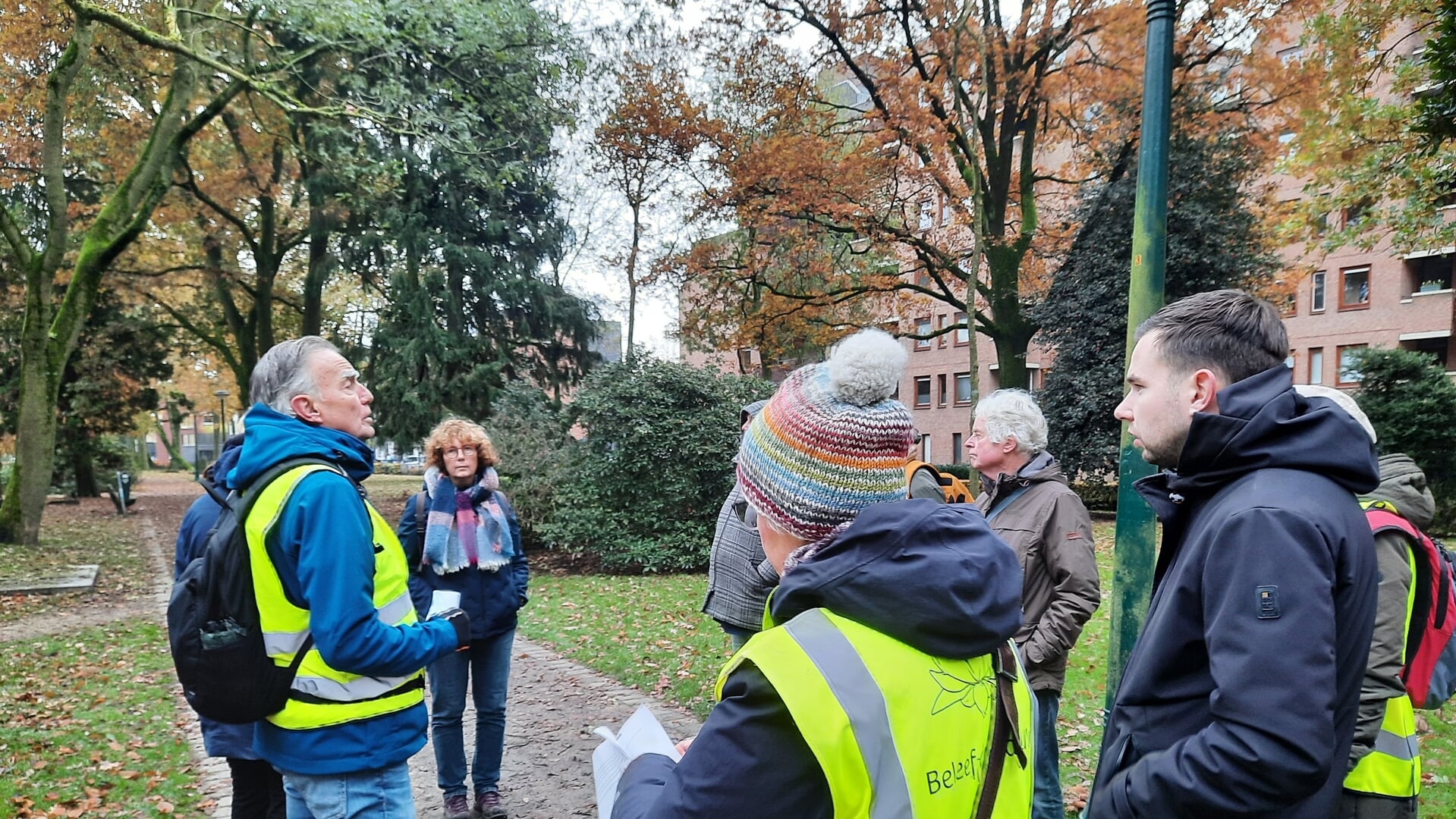 Het IVN gaat wandelen in de wijk Boddenkamp