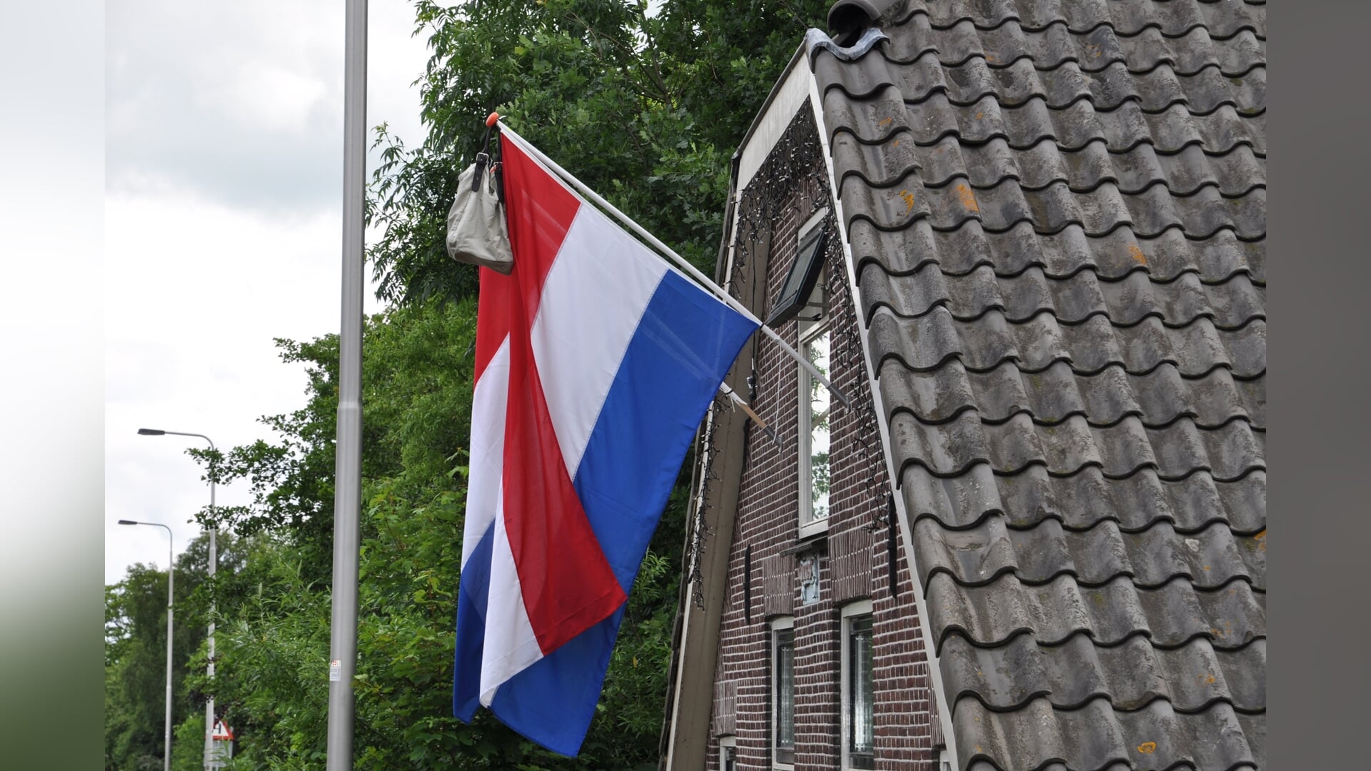 Oproep: Geslaagd? Laat het zien – misschien sta jij straks in de krant!