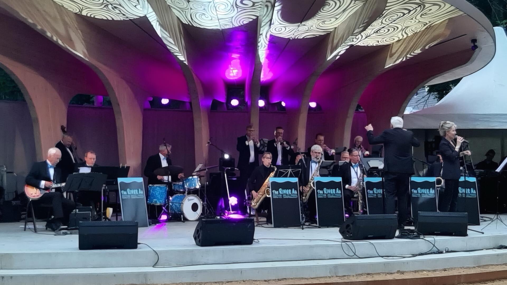 Bigband, lokale rocksound en pure blues bij De Afzakkerij