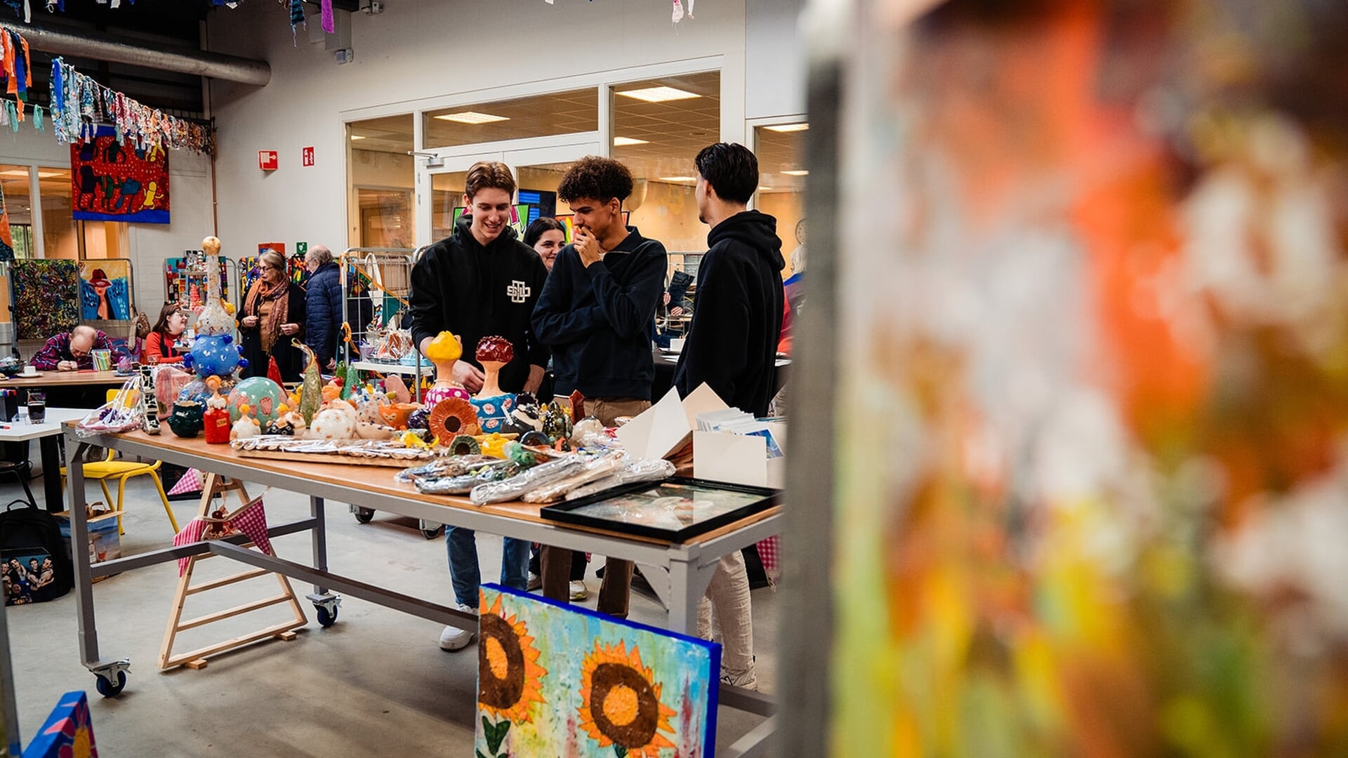 Art-Inn bij Sidekix Uden: kunstexpositie van unieke mensen