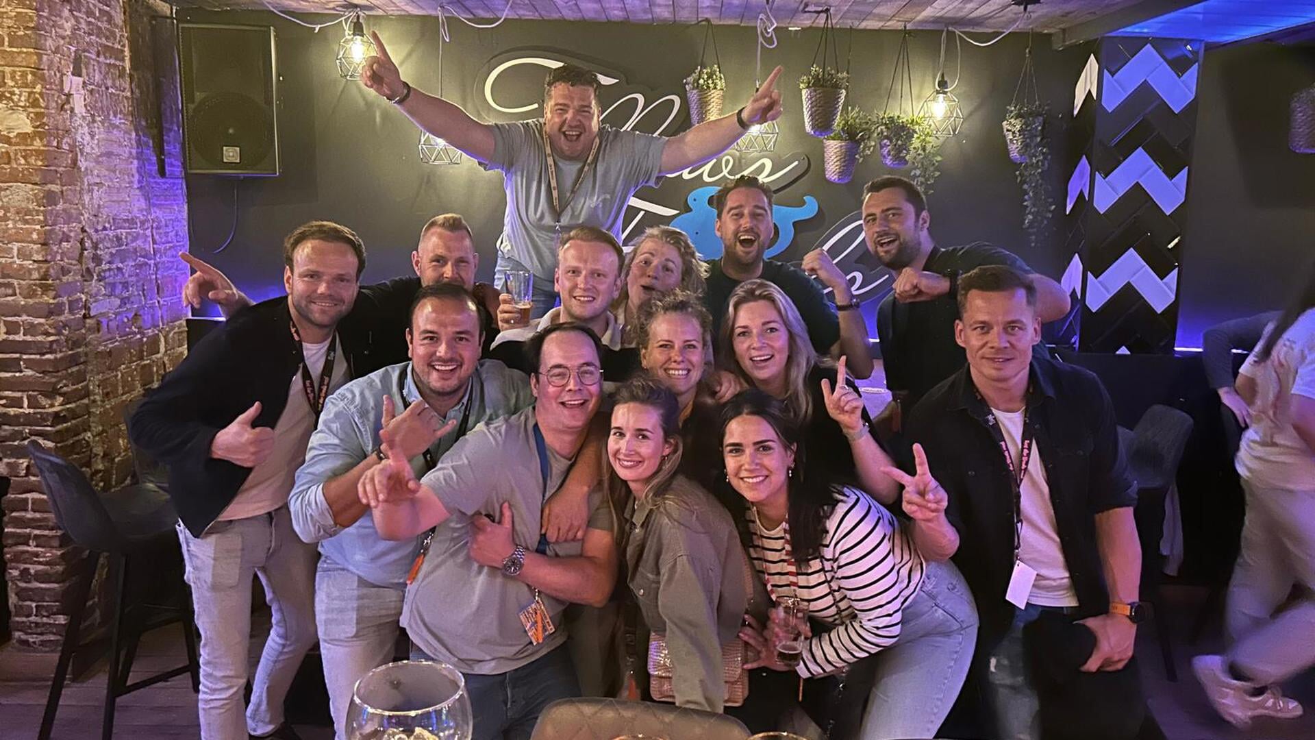 Kroegentocht van De Skoefels geeft Veghelse horeca een boost