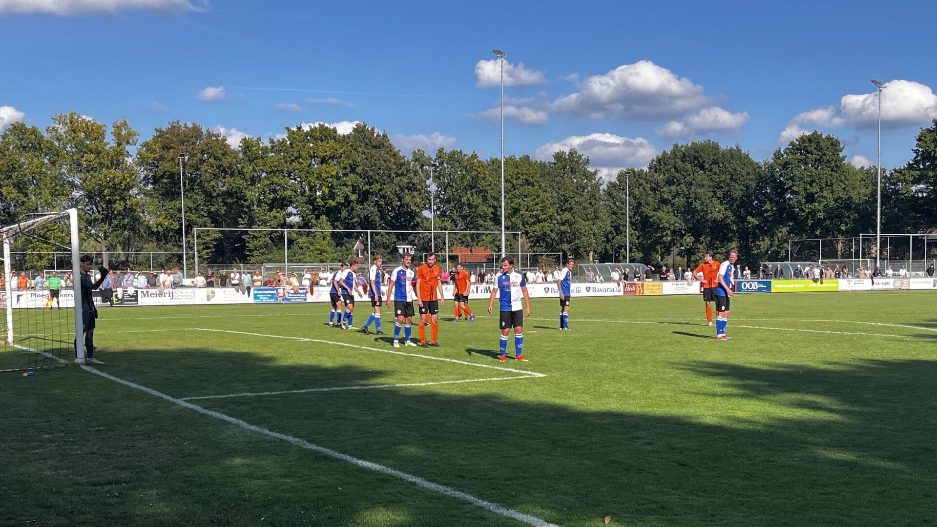 2B: Overwinning Avesteyn, gelijkspel HVCH en grote nederlaag Berghem Sport