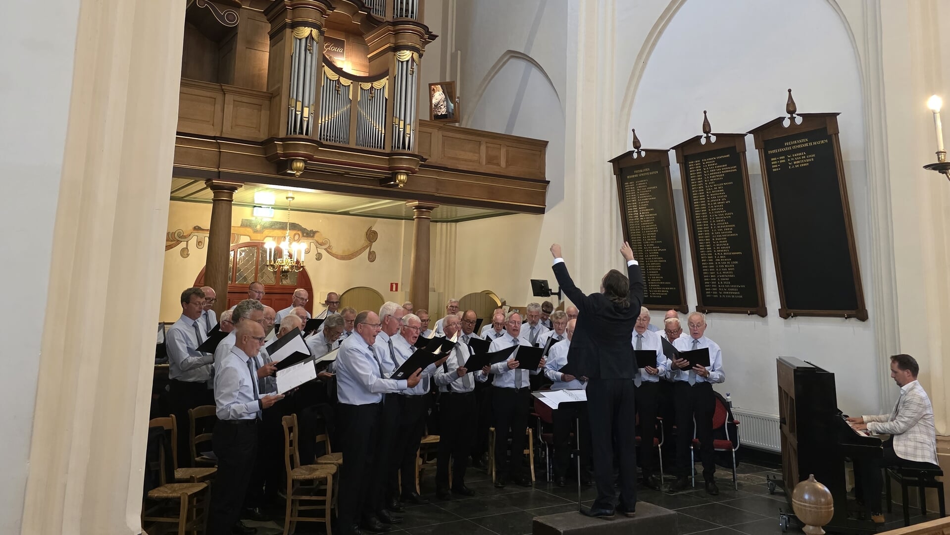 DEV sluit het seizoen af met koor- en samenzang in de Andreaskerk