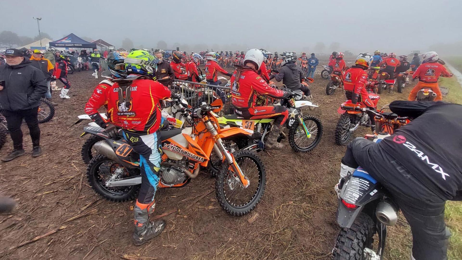 Mais eraf, motoren erop “Het is altijd keiskon!”