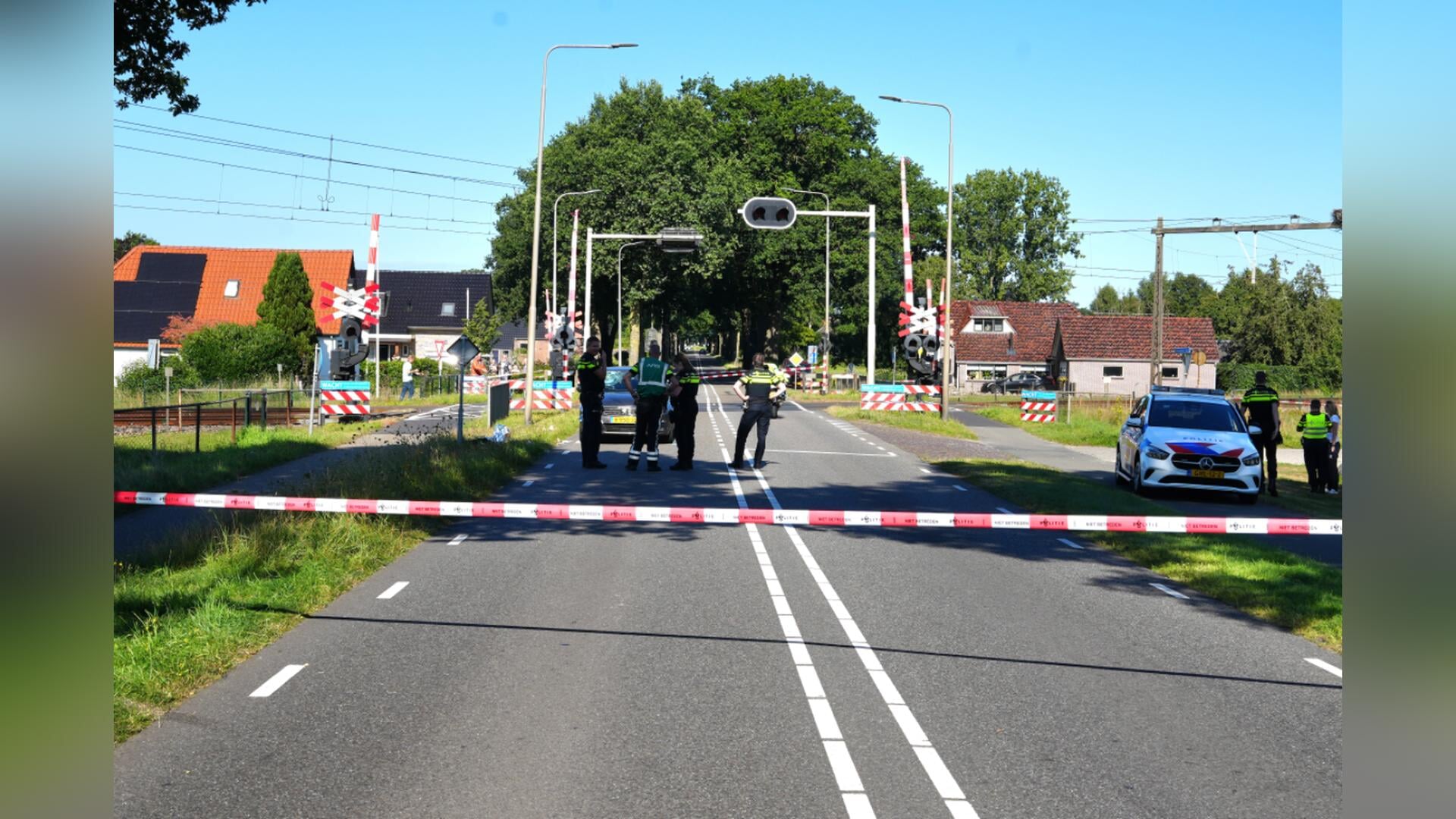 Fietser zwaargewond na aanrijding bij Onna