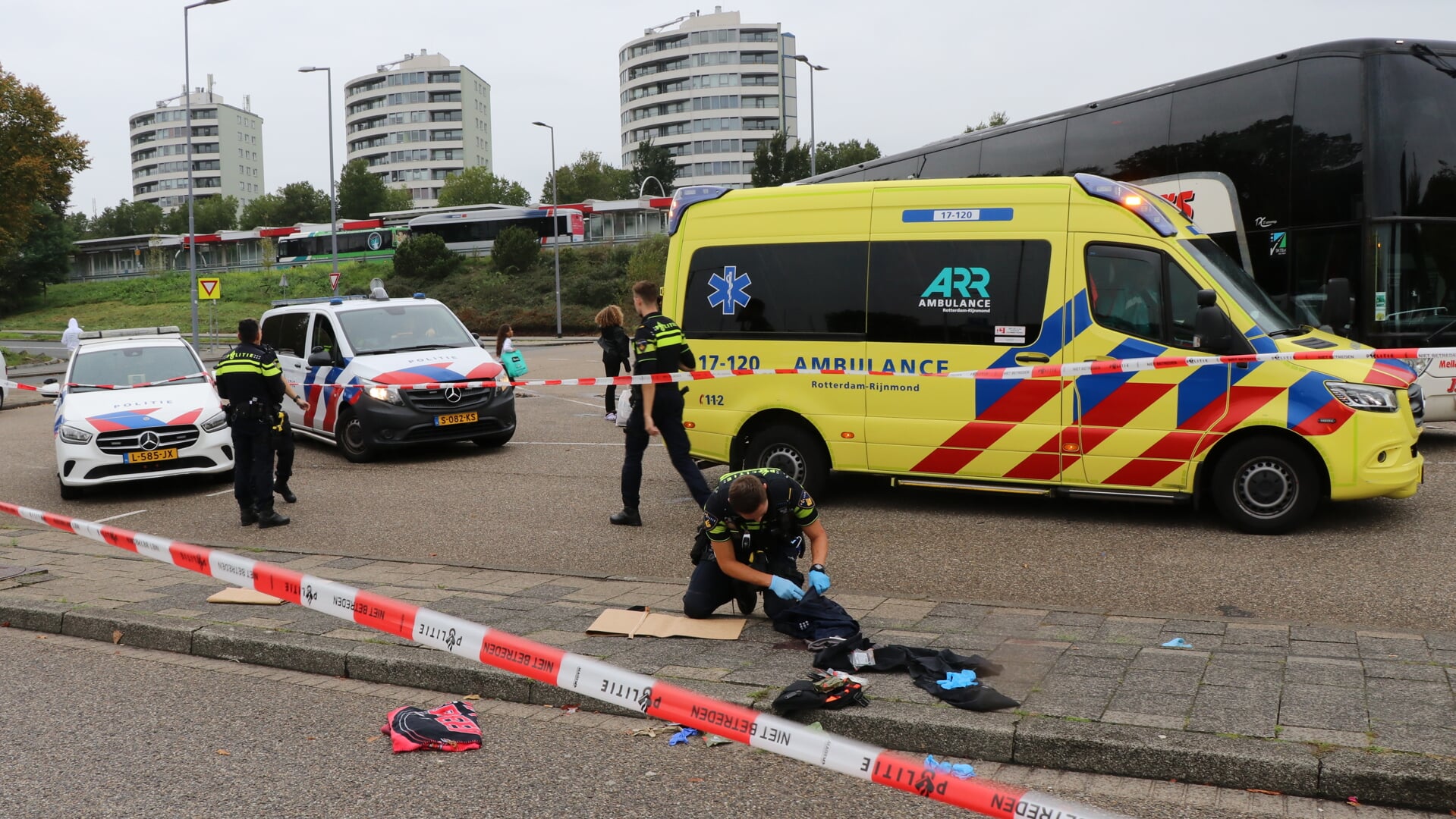 Jongen (15) Ernstig Gewond Na Steekpartij, Verdachte (17) Ingerekend ...