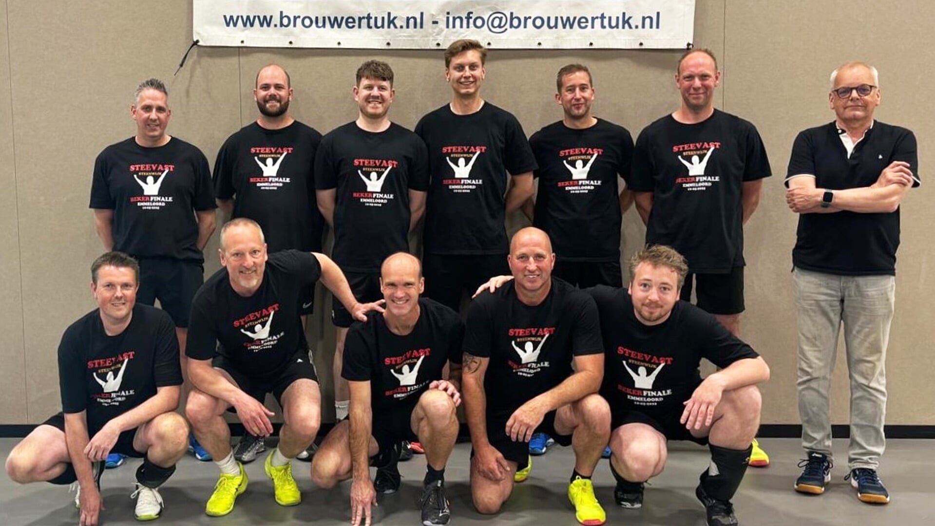 Volleyballers van Steevast stuiten op drempel IJsselmuiden op weg naar bekerfinale