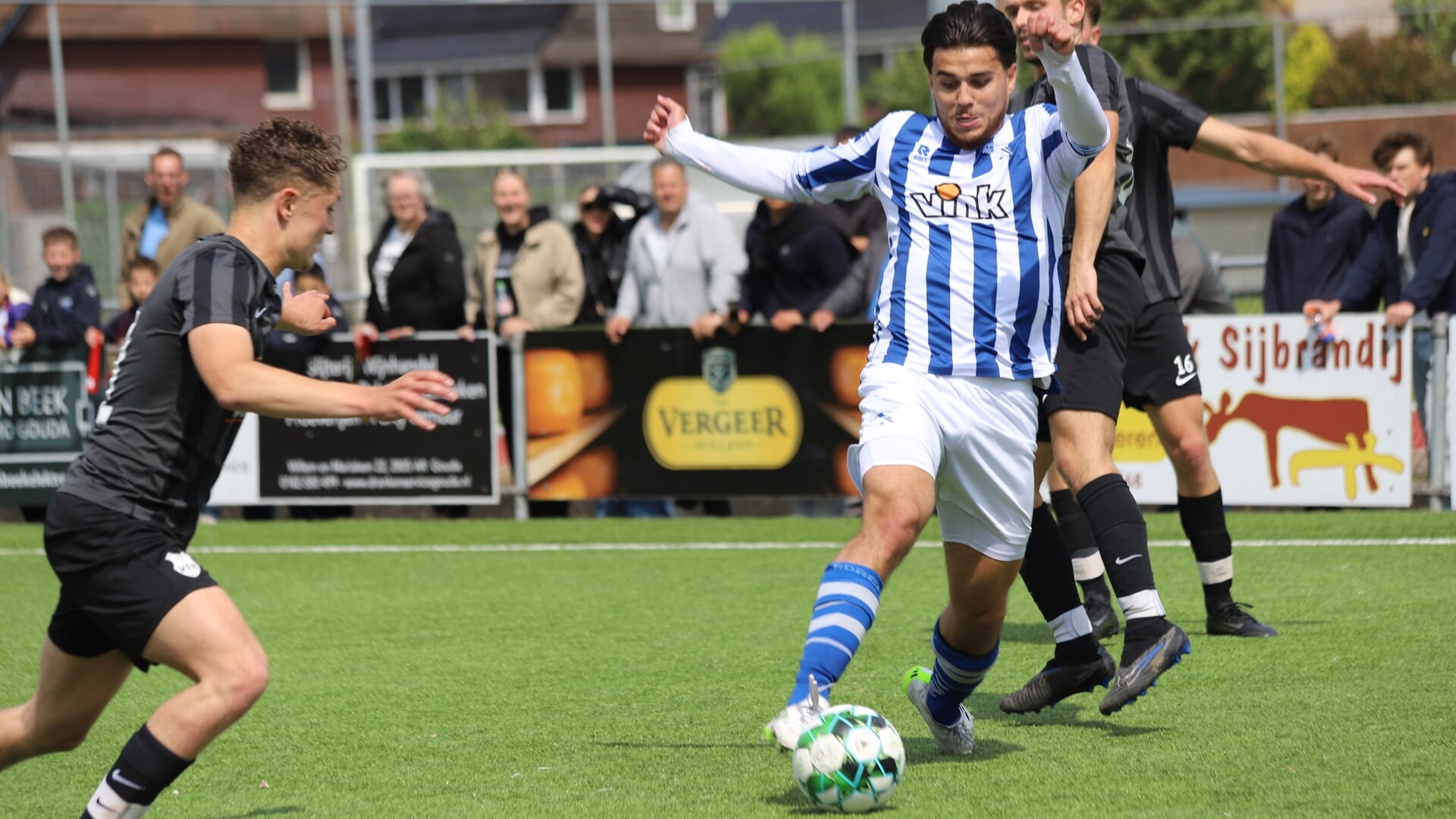 ‘Prachtgoal’ voor Moordrecht; Groeneweg maakt geen vuist