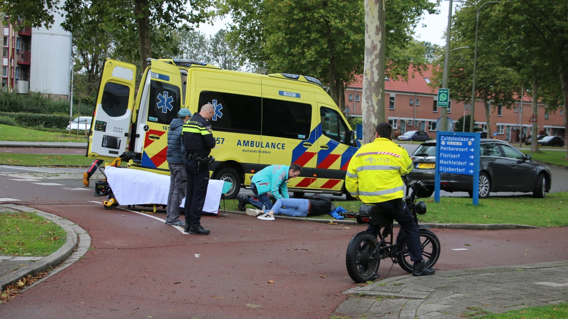 Fatbiker raakt gewond bij aanrijding op Zuidplaslaan
