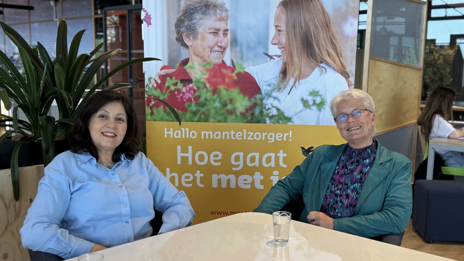 Vragen over mantelzorg? Wegwijzers helpen op Kennisplein in Dronten