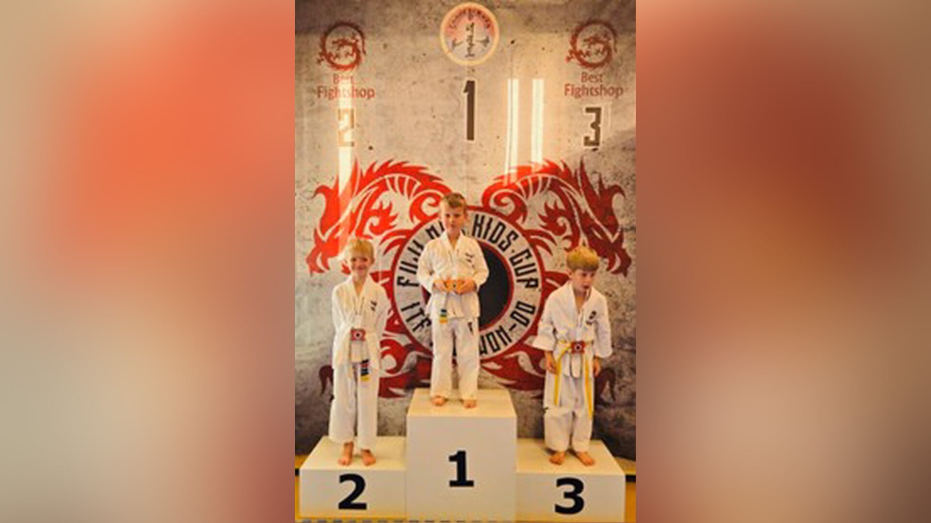 Hwa Rangdo uit Dronten en Zeewolde blinkt uit op Fuji Mae Kids Cup