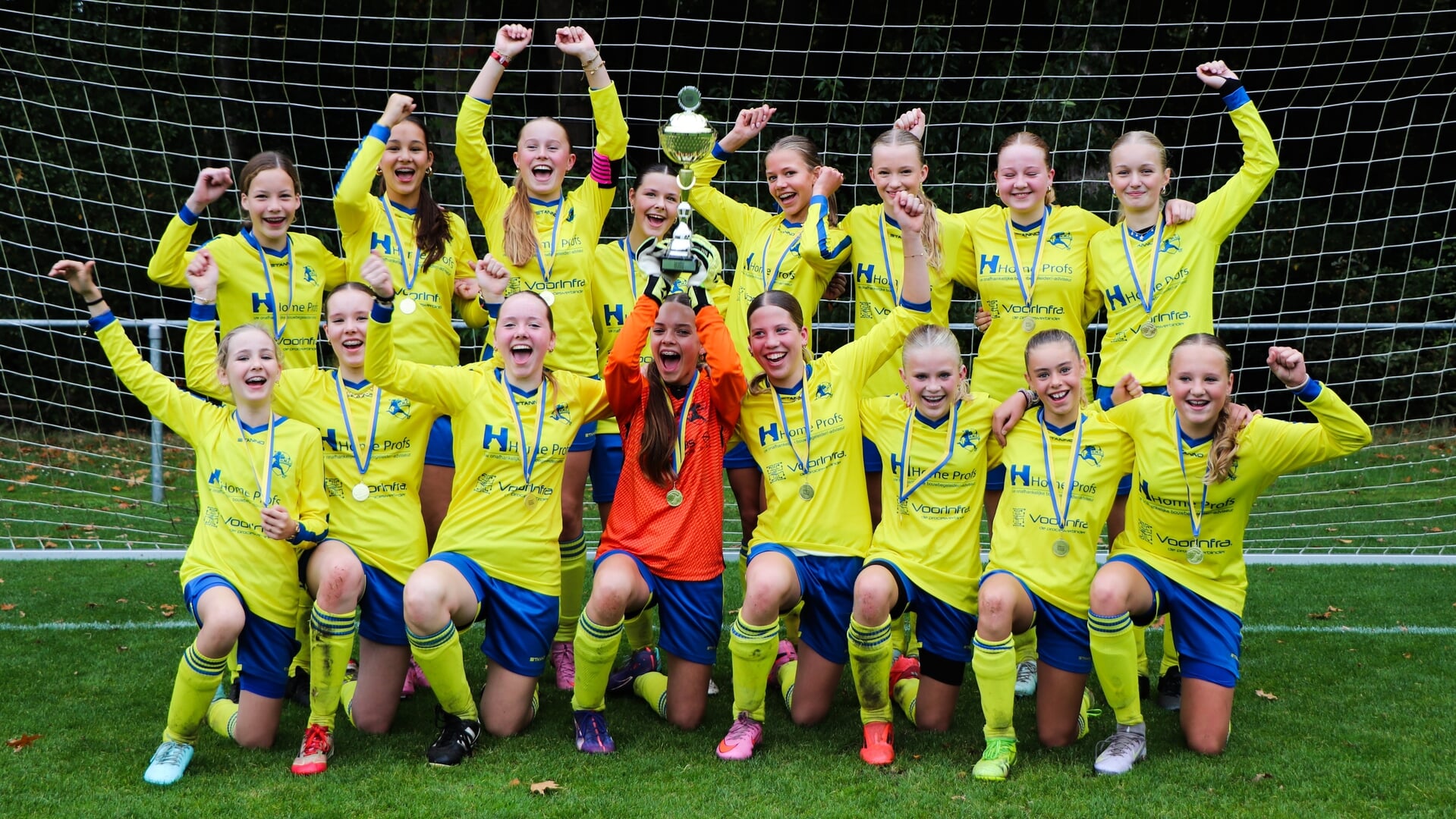 HMC MO15-1 kampioen