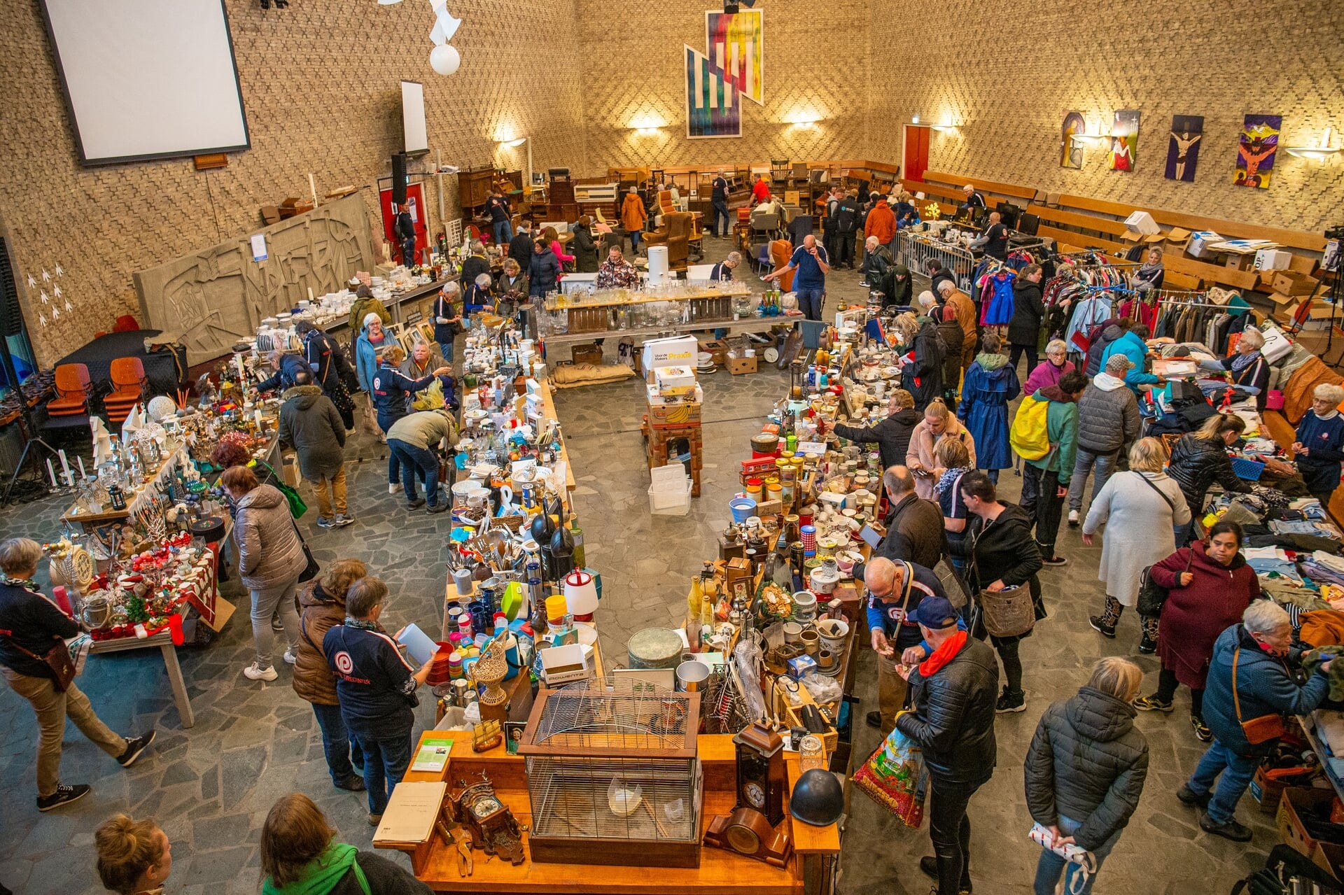 Wat is er zaterdag te doen? Bazar met Grote Verloting, Boekpresentatie: Storm in je lijf