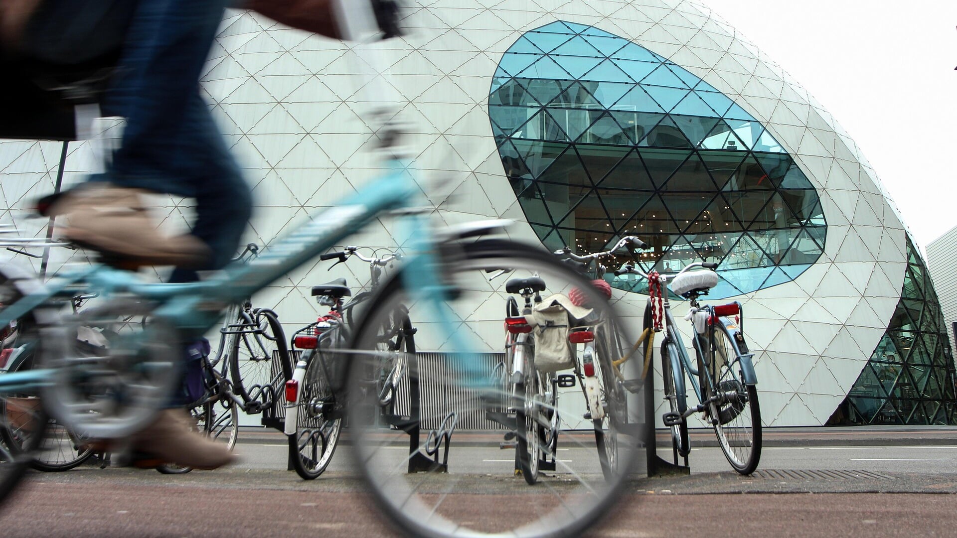 Zeewolde scoort net boven het Flevolandse gemiddelde in fietsverkeer naar werk