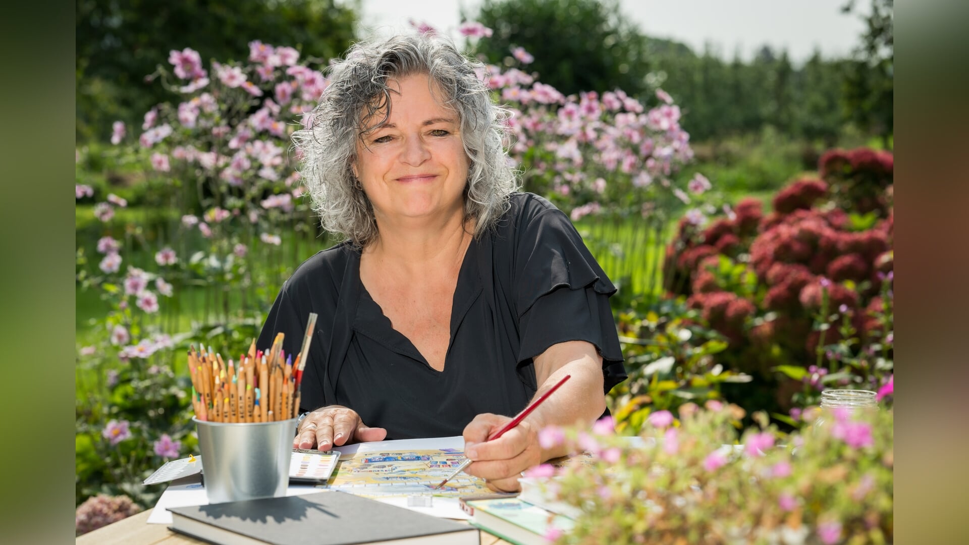 Willeke Brouwer brengt nieuw boek uit: ‘Alles doet het nog – Liefde en dateleed na je 50e’