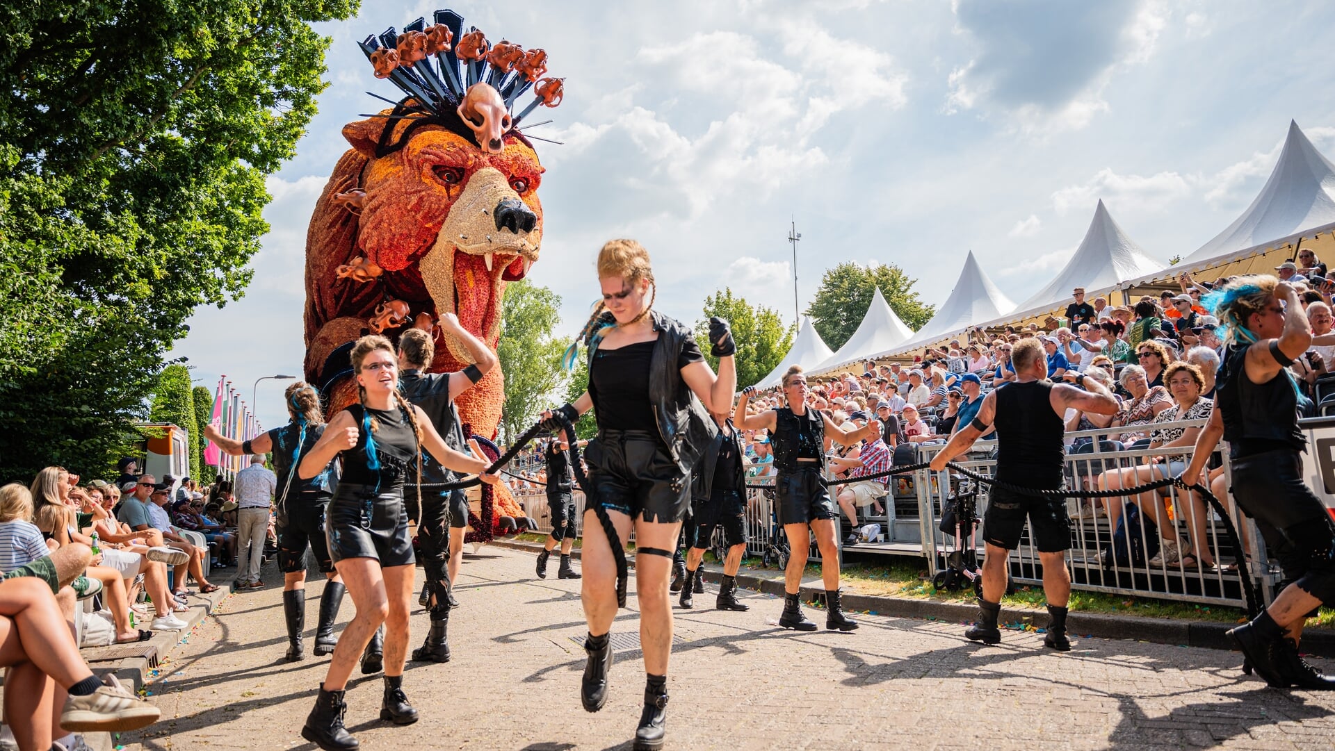 Christelijke Oranje Vereniging kiest voor corso zonder fanfares