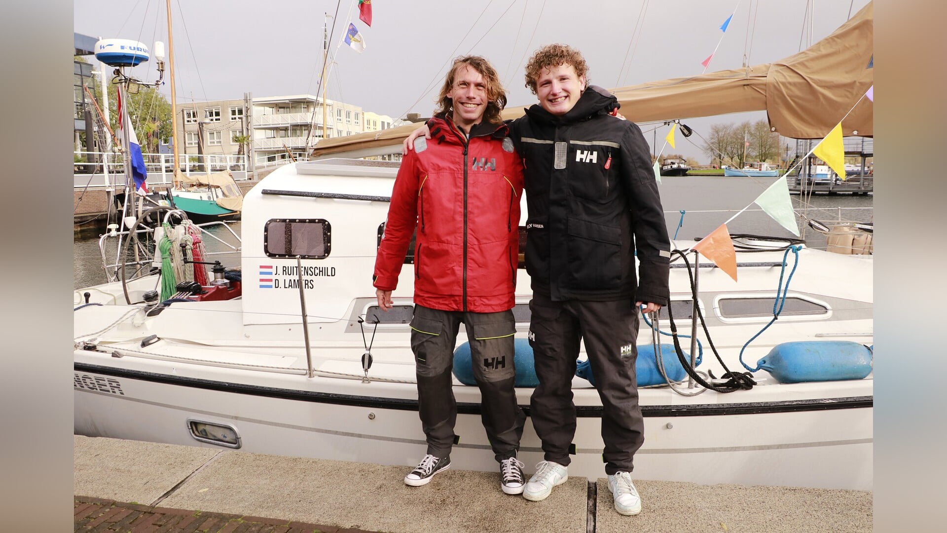 Wereldreis eindigt feestelijk in Zeewolde voor Jeroen en Daan