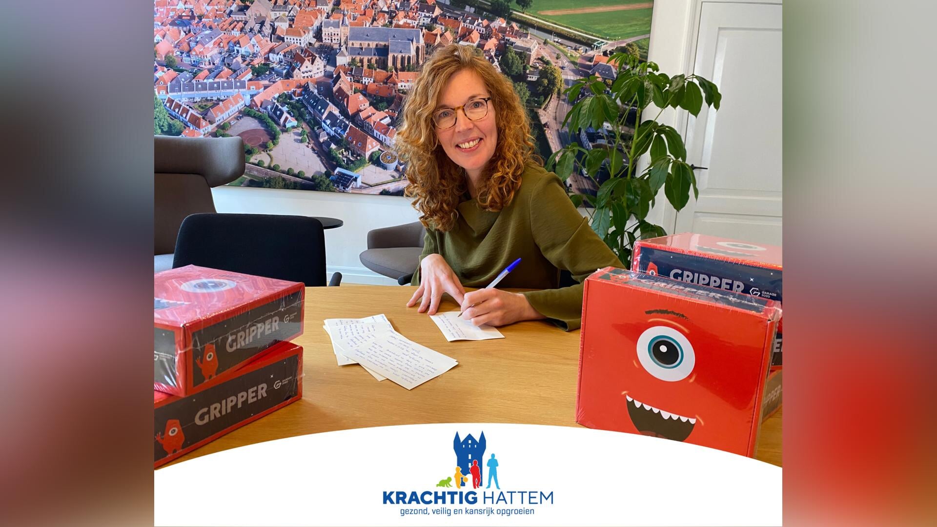 Hattem bedankt pleegouders en roept op: elk kind verdient een veilig thuis