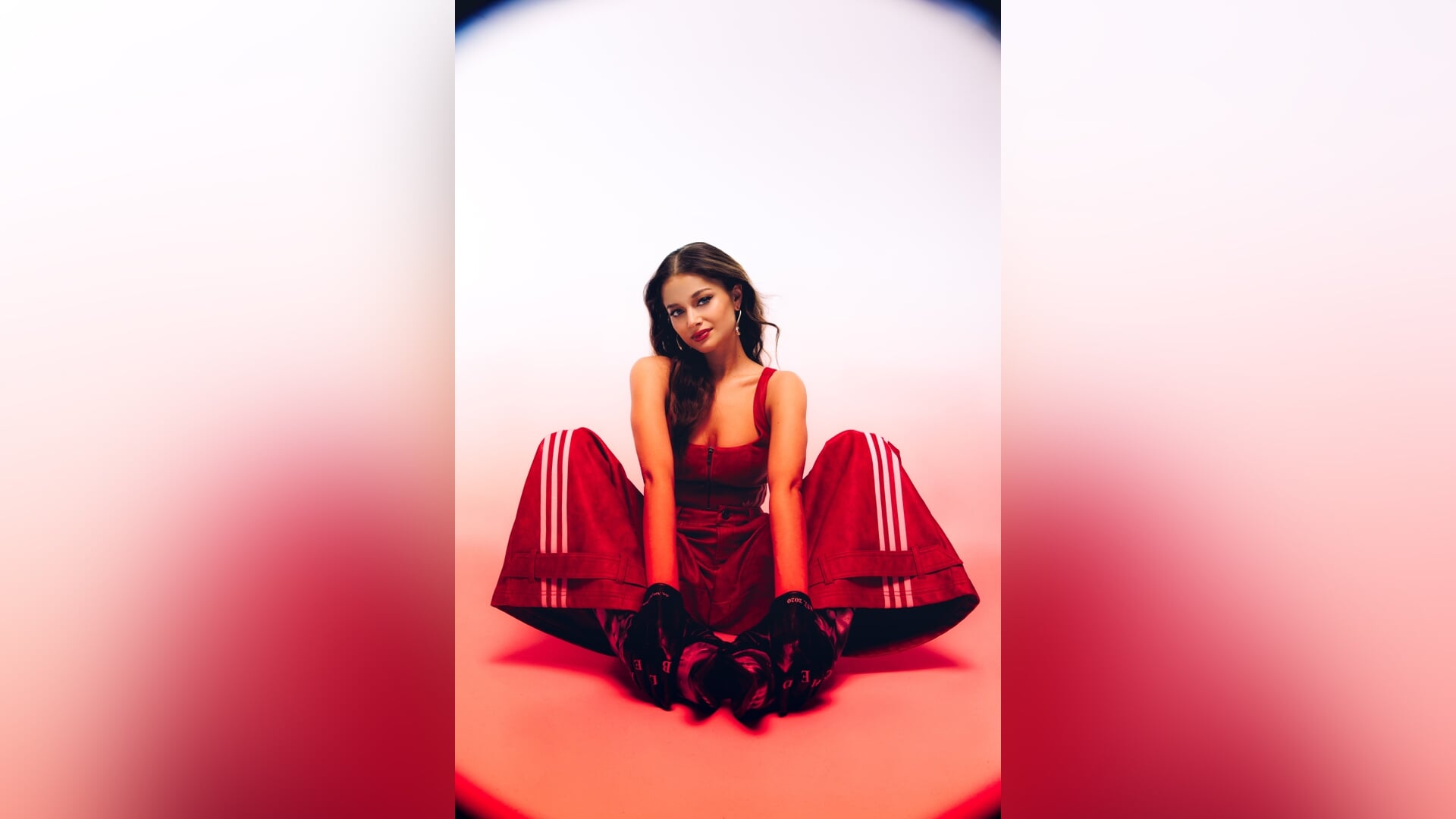 Jong presentatietrio presenteert YouTube-uitzending Regio Songfestival