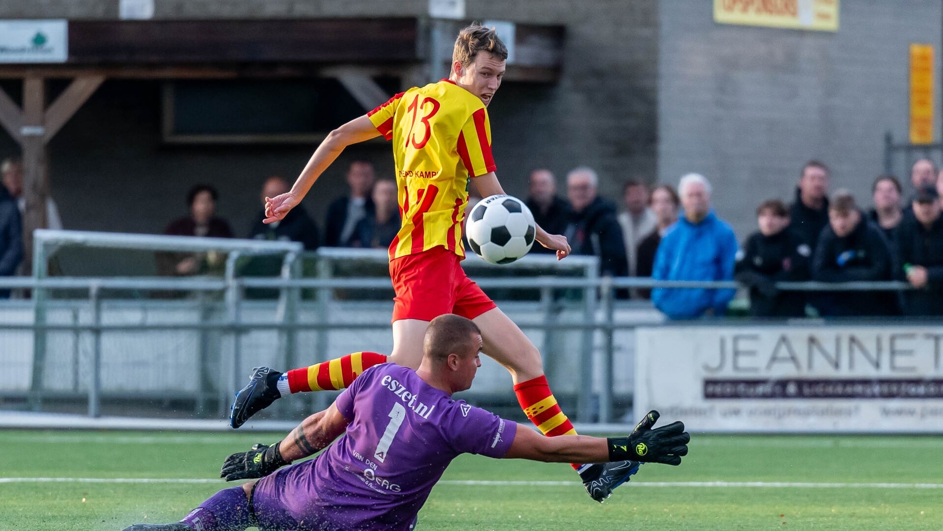 Legio kansen resulteren voor Go-Ahead in ruime zege en koppositie