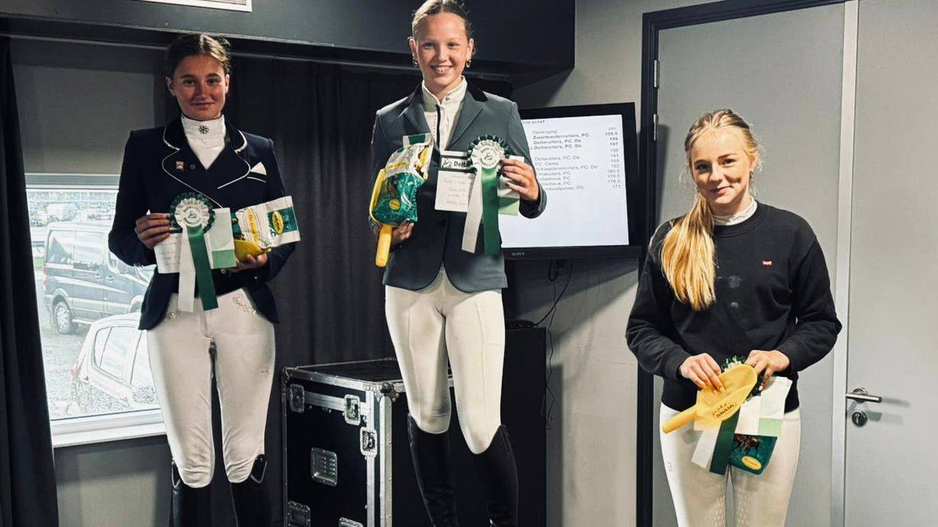 Veel eerste prijzen voor Zwartewaterruiters