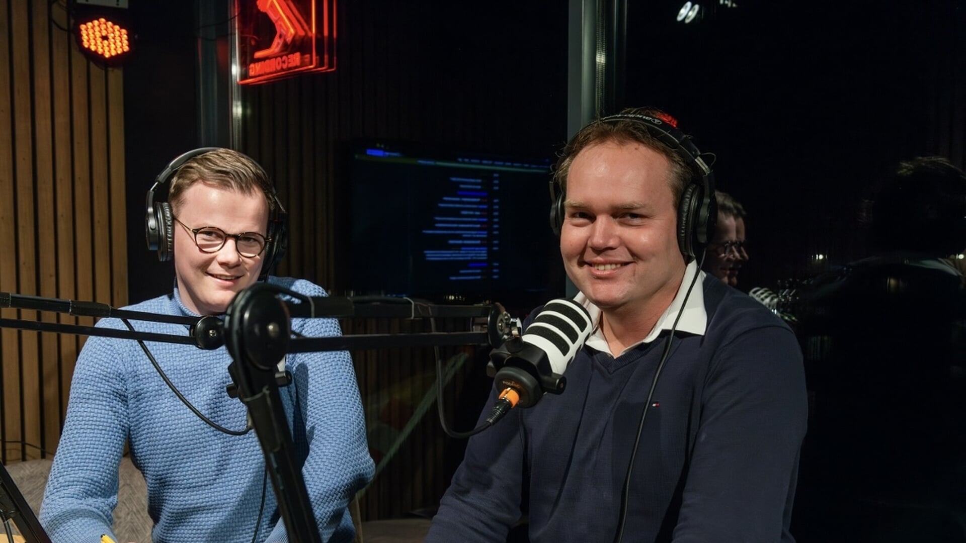 Studio de Stadsomroeper over nieuw kunstwerk en intocht Sinterklaas