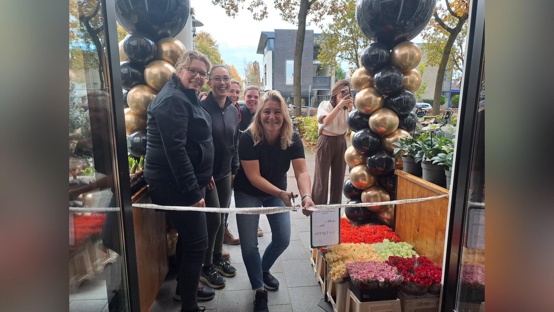 Tuincentrum de Oosteinde opent nieuwe bloemenwinkel: Cindy’s bloemen, planten en cadeaus