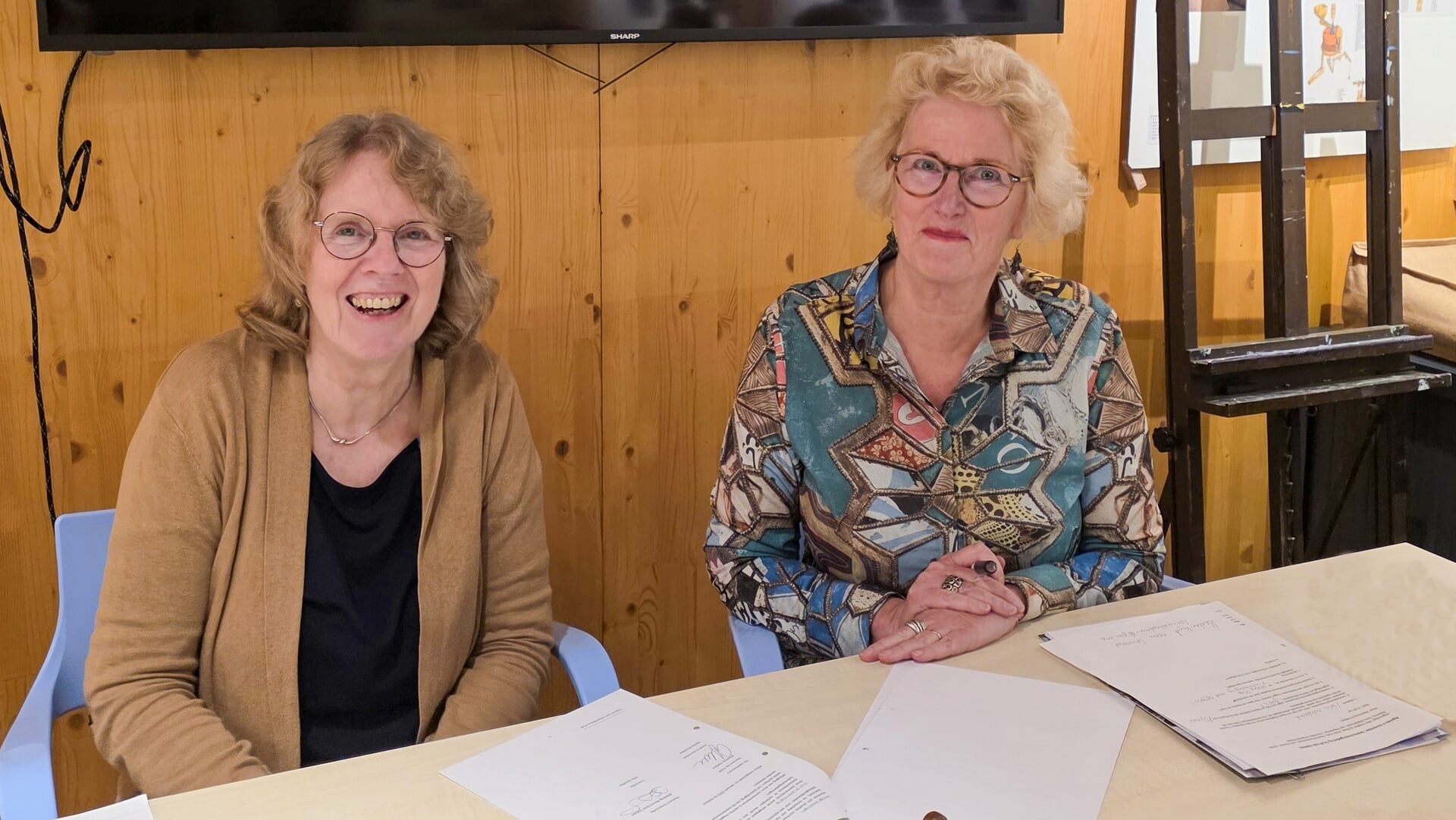 Ondertekening samenwerkingsovereenkomst Groen Links en PvdA Hattem