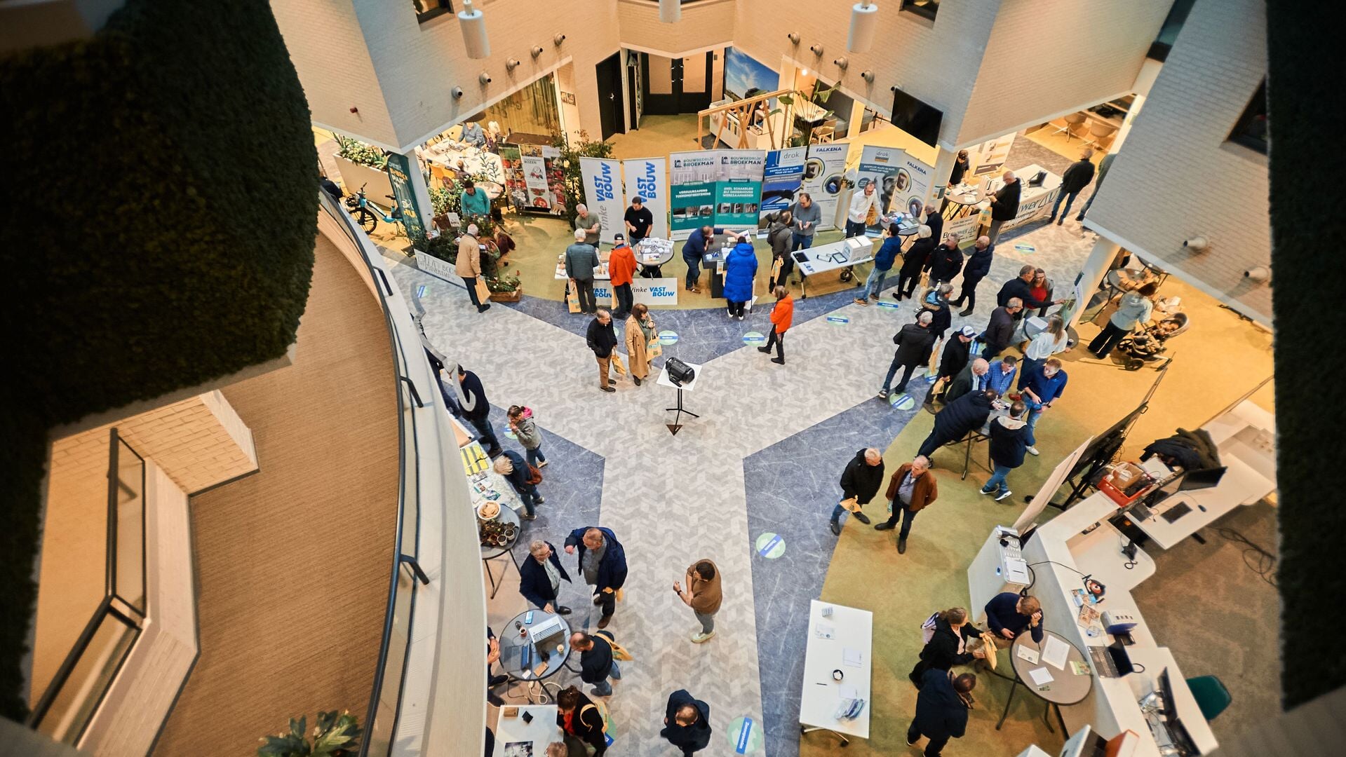 Infodag Duurzaam Wonen groot succes: 400 bezoekers zetten hun groene stap