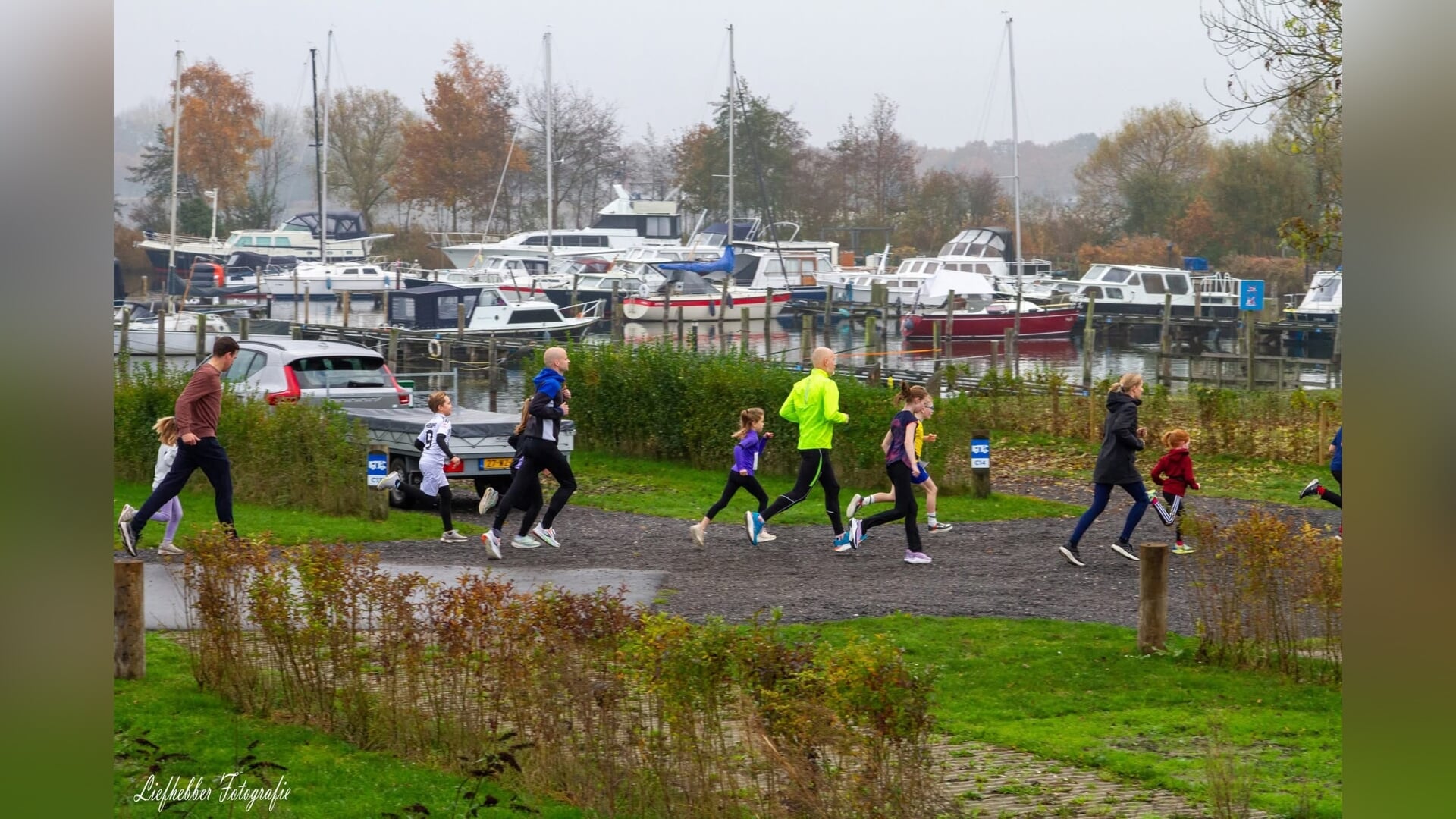 Succesvolle en zonnige start van de Flevo Fun Run