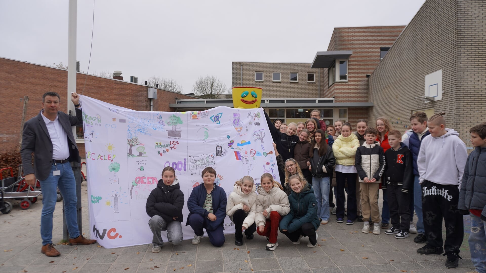 Klimaatvlag wappert op Toermalijn als startsein voor Klimaatweek