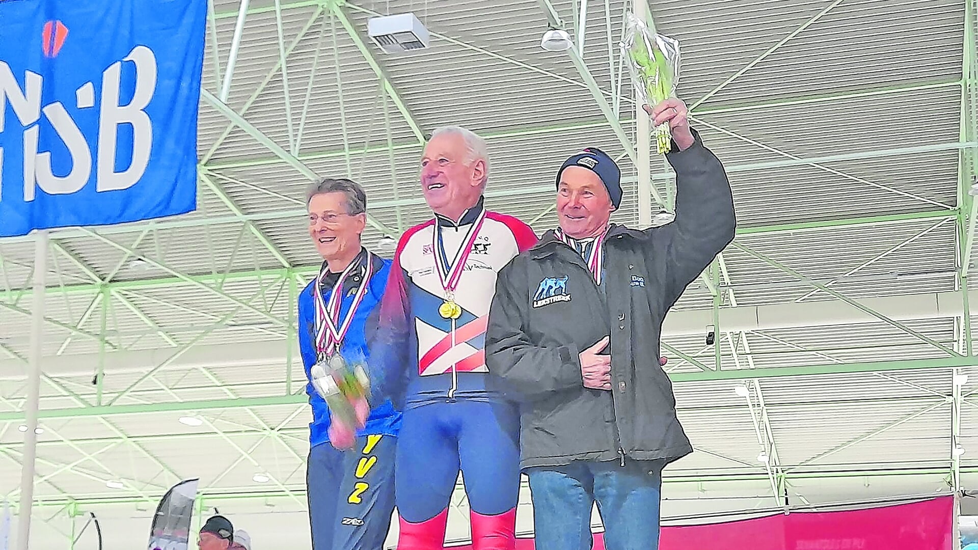 Zwanenburg en Verdouw sterkste bij de schaatsmasters