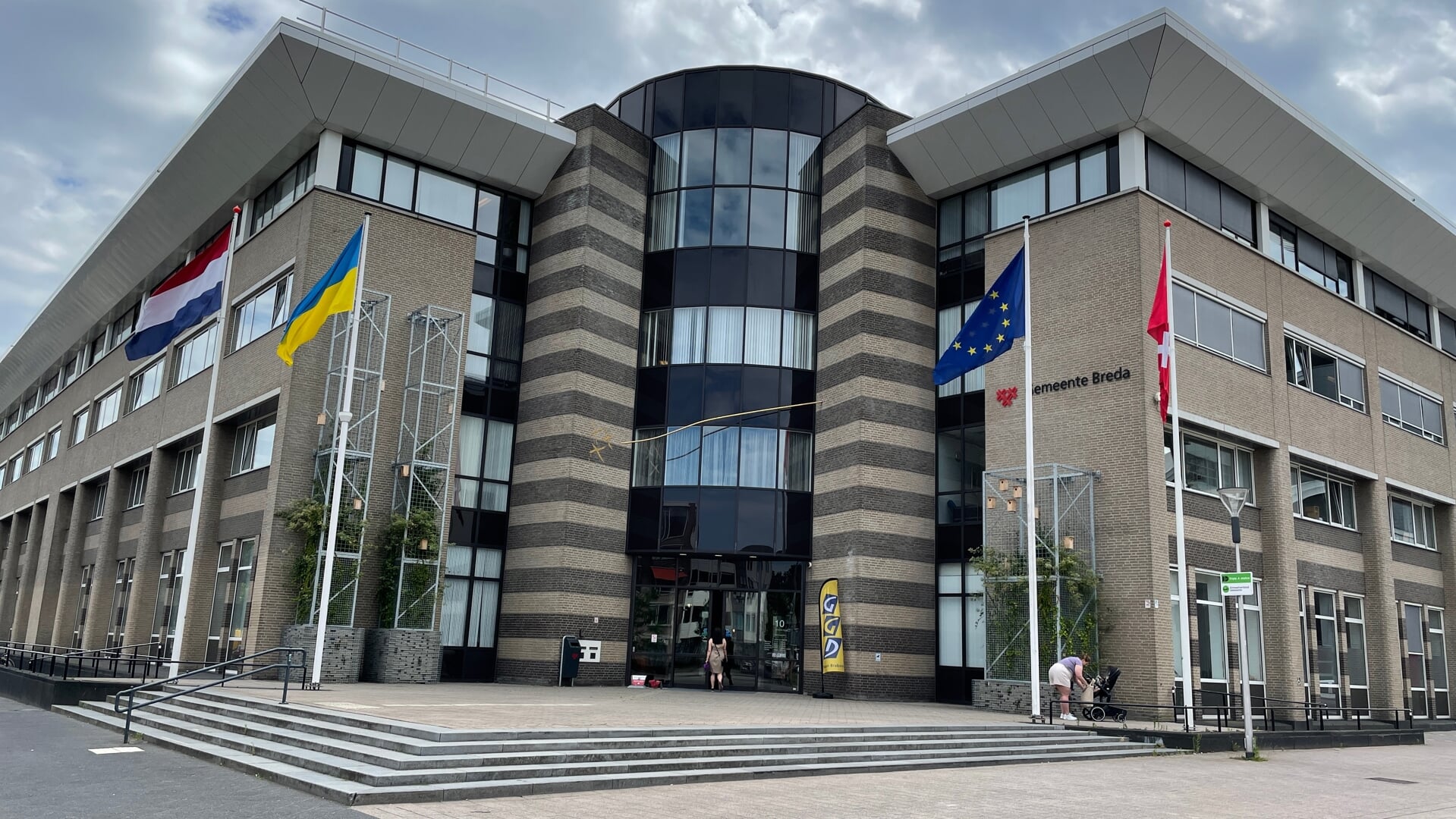 hoger-parkeertarief-en-minder-gft-rondjes-breda-presenteert-financi-le