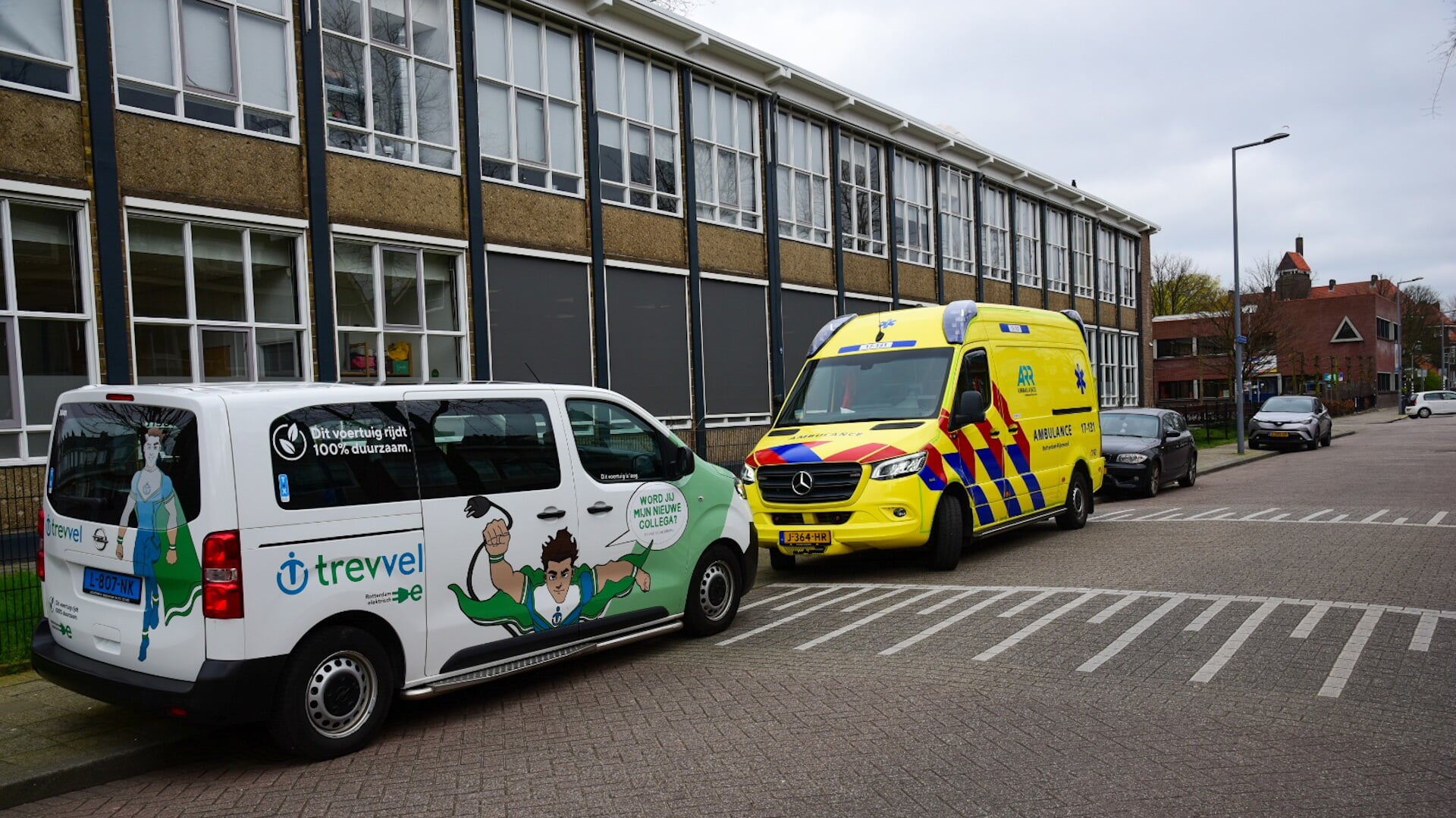 Leerling gewond na ruzie bij middelbare school - Adverteren Rotterdam ...