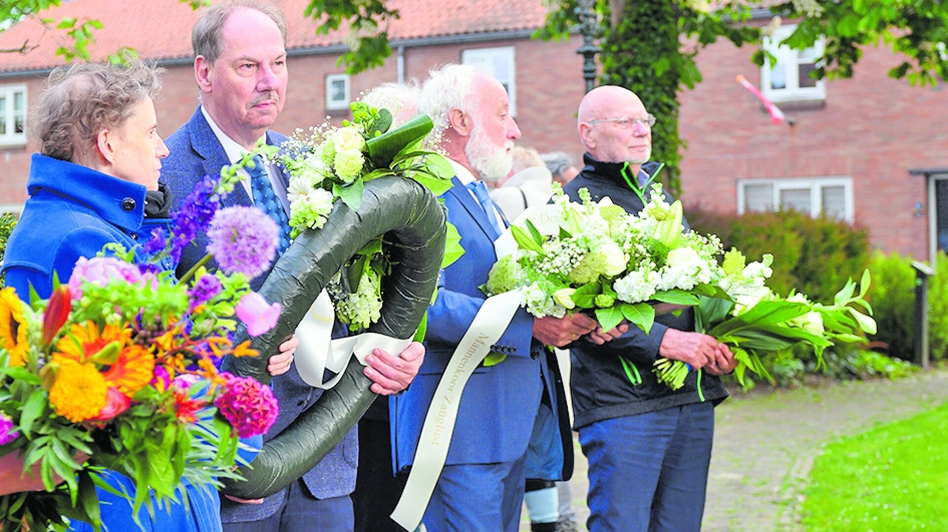 Dodenherdenking in Linschoten